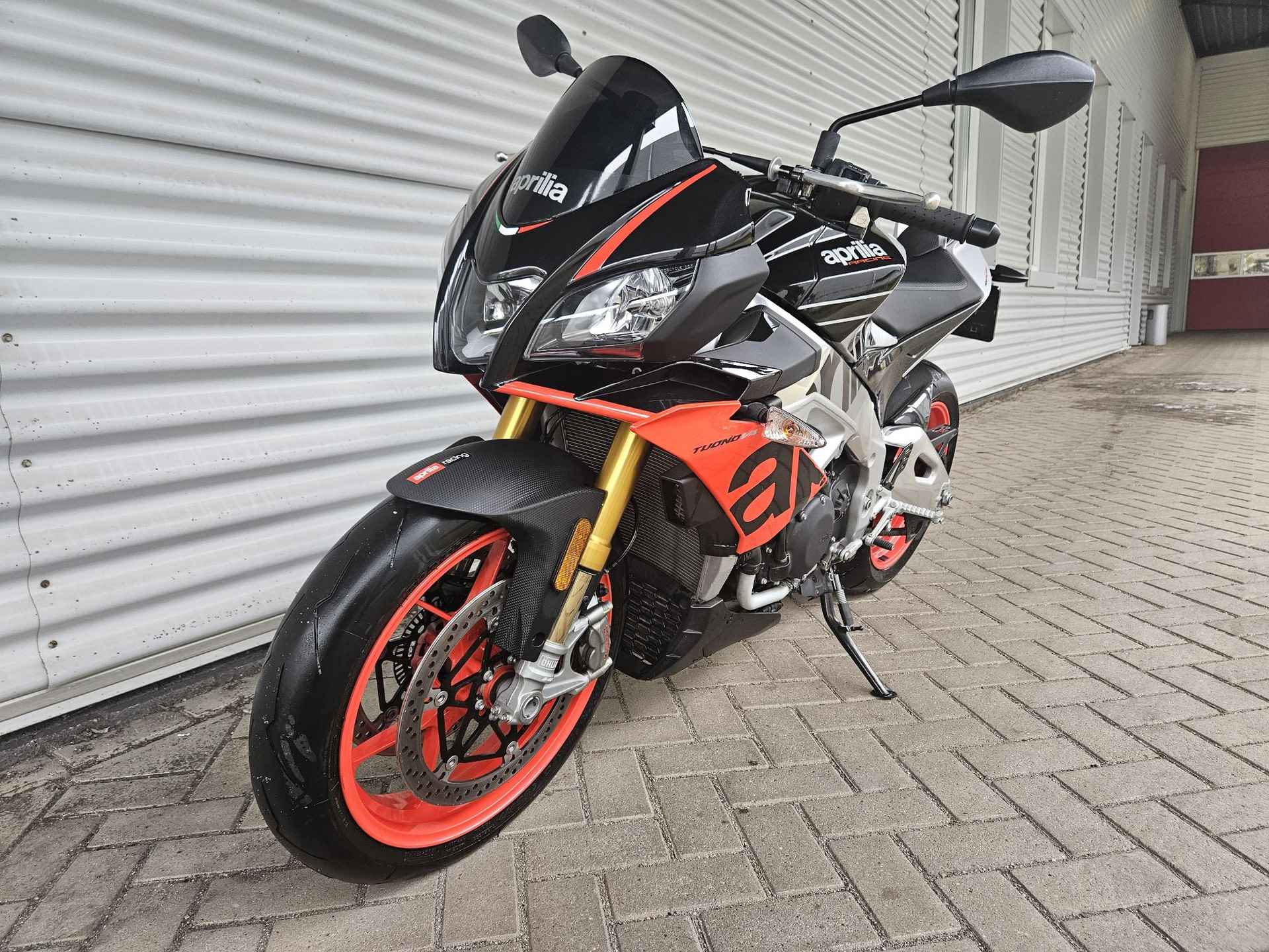 Aprilia Tuono V4 1100 E Factory APRC ABS - 2/14