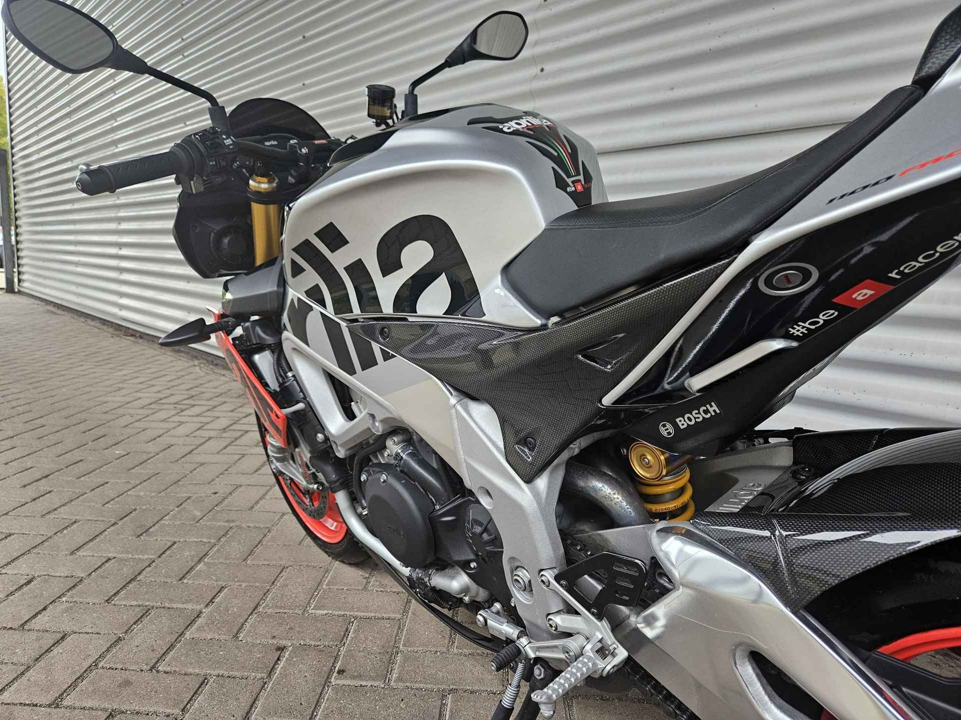 Aprilia Tuono V4 1100 E Factory APRC ABS - 4/14