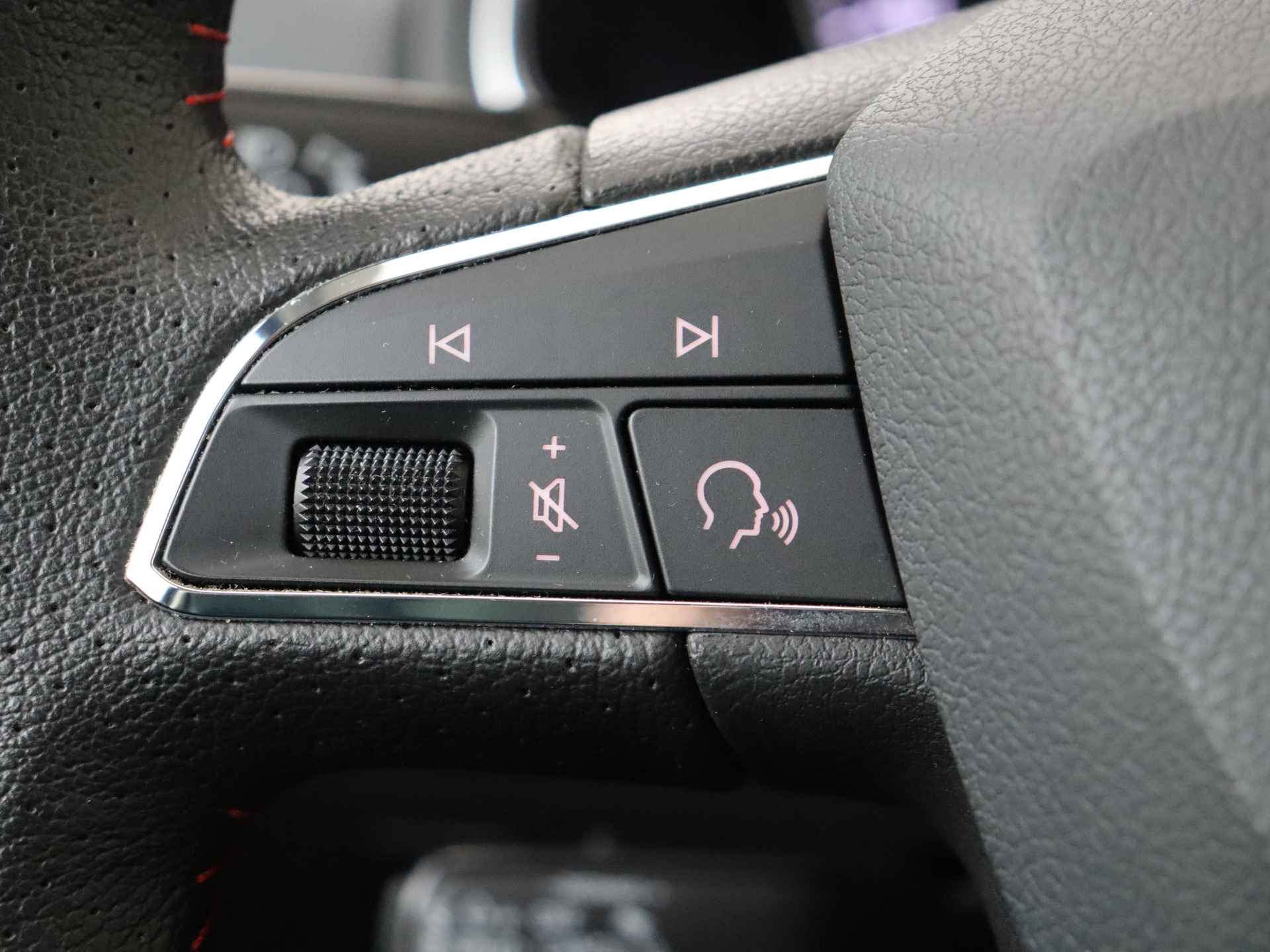 SEAT Ibiza 1.0 TSI FR Business Intense 5 deurs | Climate Control | Navigatie | 18 inch Lichtmetalen velgen - 21/33