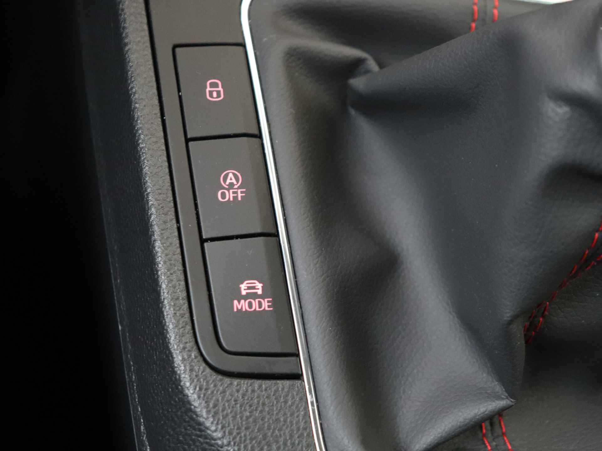 SEAT Ibiza 1.0 TSI FR Business Intense 5 deurs | Climate Control | Navigatie | 18 inch Lichtmetalen velgen - 24/33