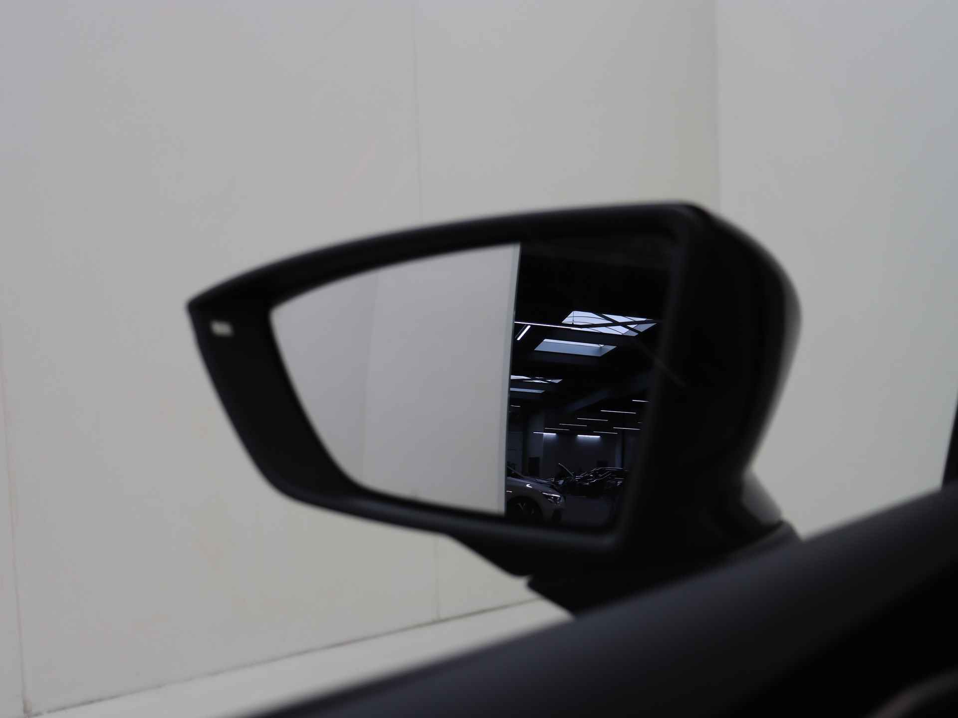 SEAT Ibiza 1.0 TSI FR Business Intense 5 deurs | Climate Control | Navigatie | 18 inch Lichtmetalen velgen - 27/33