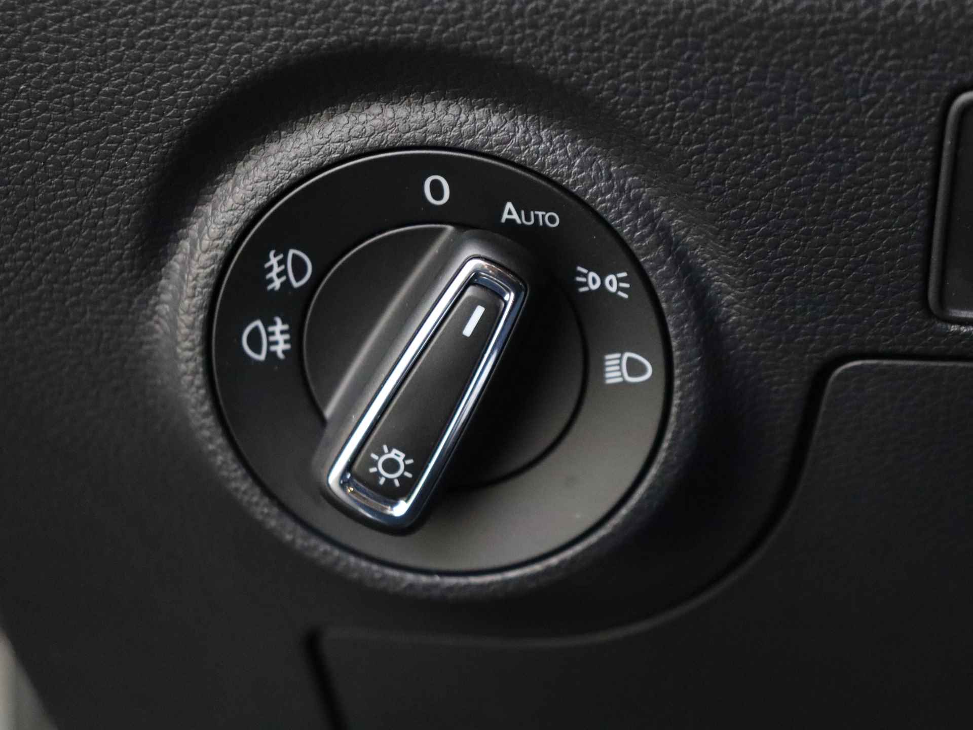SEAT Ibiza 1.0 TSI FR Business Intense 5 deurs | Climate Control | Navigatie | 18 inch Lichtmetalen velgen - 28/33