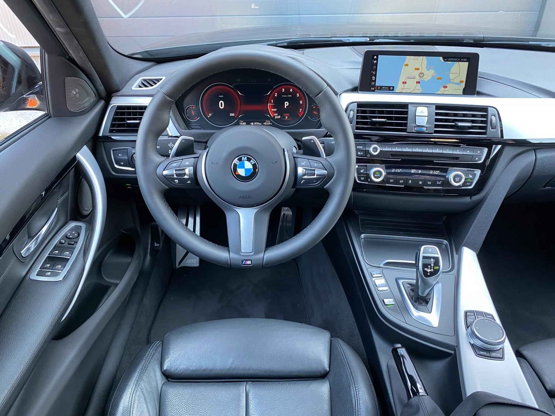 BMW 3-serie 320i M Sport Shadow High Exec.| HUD | Leder | Schuifdak | LED | Navi | Trekhaak | BOVAG Garantie - 4/36