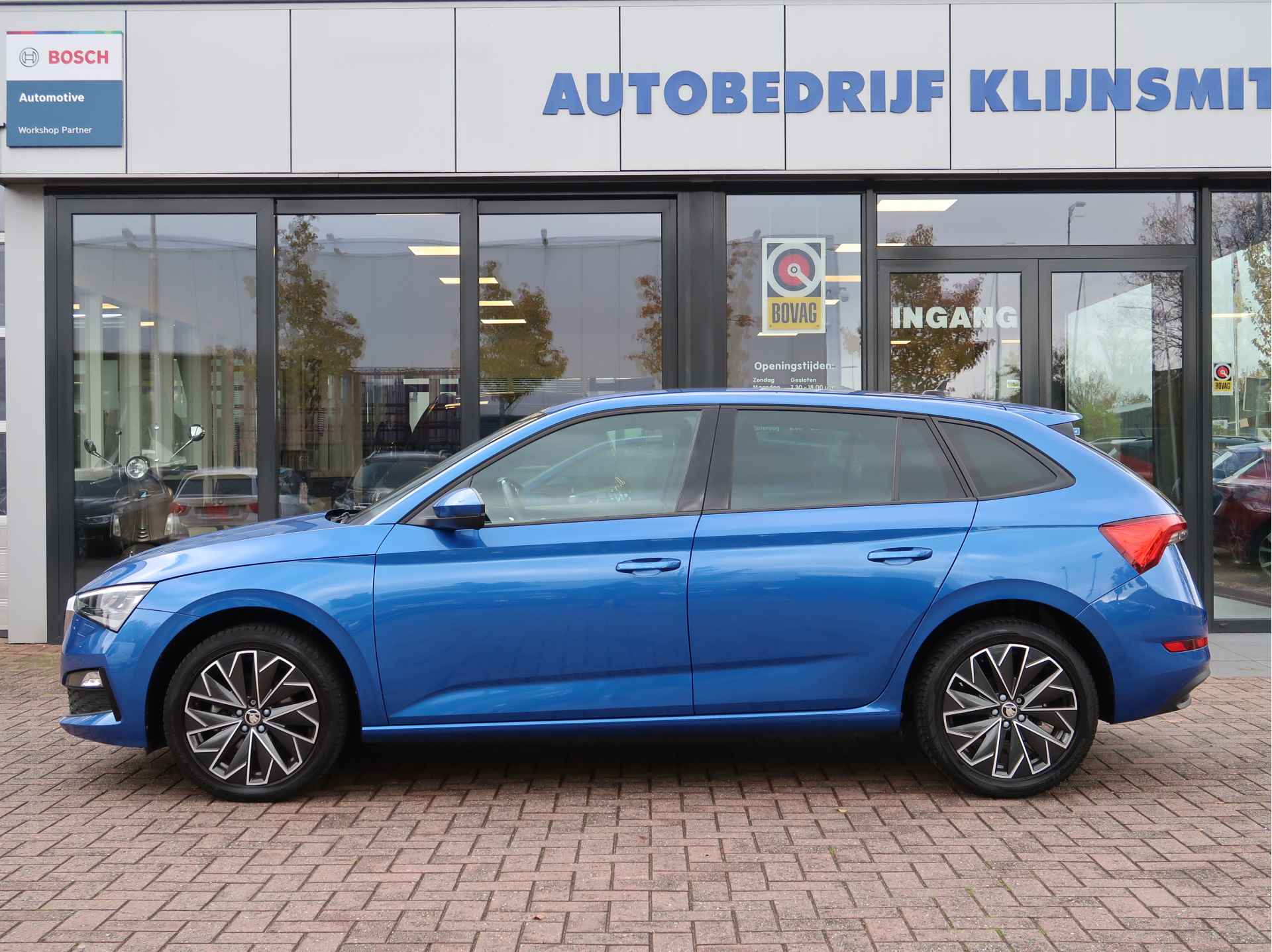 Škoda Scala 1.0 TSI Business Edition | camera | sportstoelen | 17'' | stoelverw | - 8/24