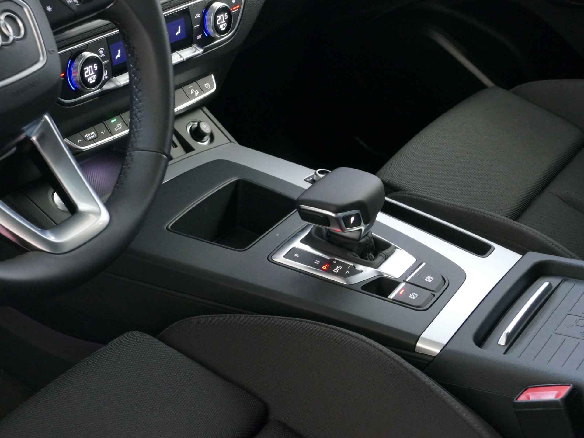 Audi Q5 50 TFSI e PHEV QUATTRO 19''LMV MATRIX LED ELEK.KLEP STOEL VERW ADAP.CRUISE CAMERA CARPLAY NAVI 11/2023 - 13/81