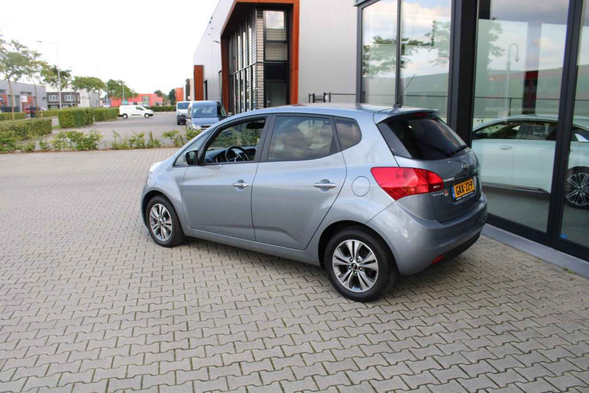 Kia VENGA 1.6 CVVT Dynamic Camere Navigatie Prijs is rijklaar incl 12 maanden bovag garantie - 3/10