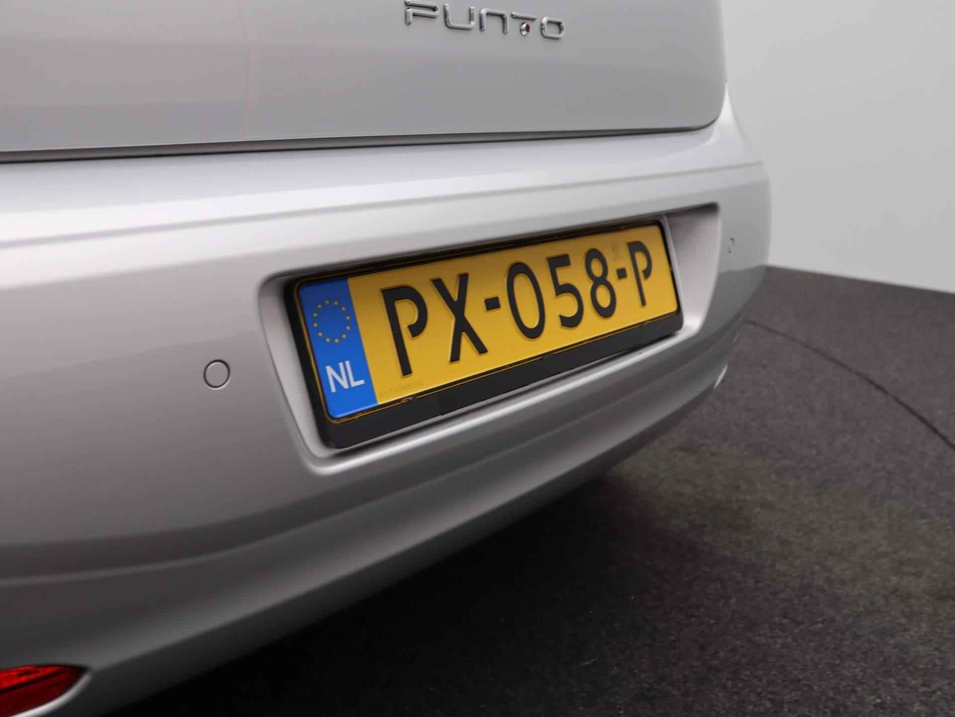 Fiat Punto Evo 0.9 TwinAir Sempre | Navigatie | Climate Control | Parkeersensoren | - 35/42