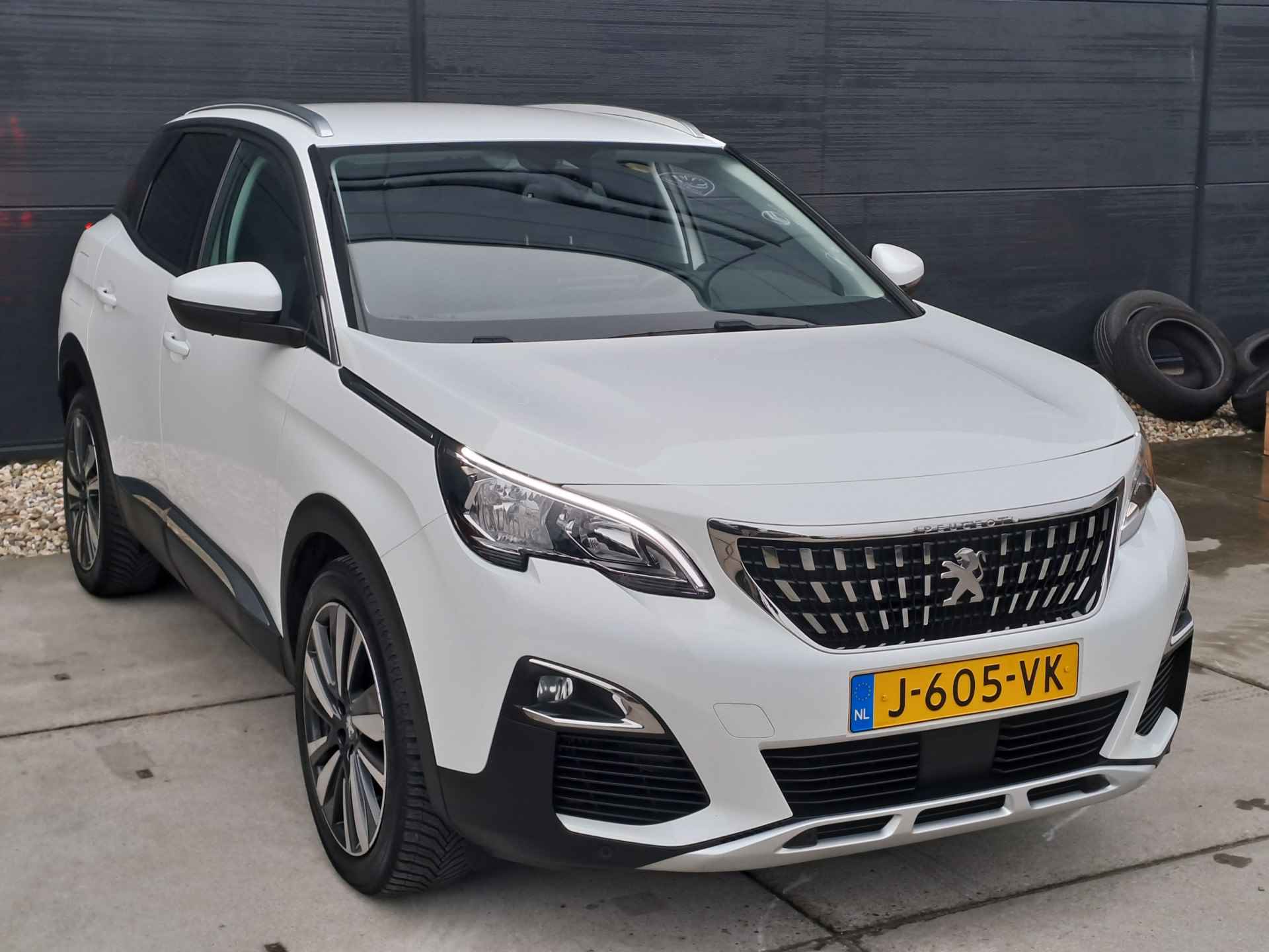 Peugeot 3008 1.2 PureTech 130pk Blue Lease Premium Avantage | Camera | Car Play | Parkeersensoren - 8/42