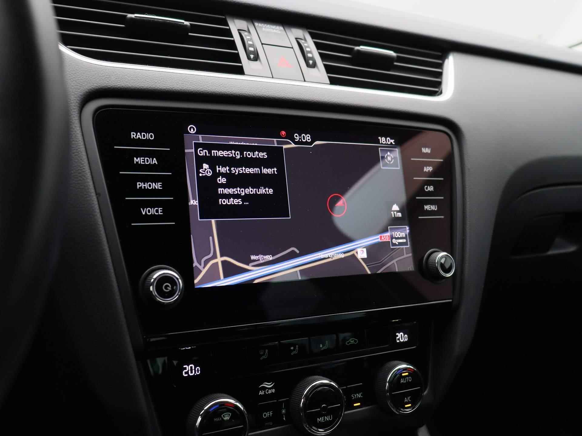 Skoda Octavia 1.0 TSI Ambition Business | Parkeersensoren voor + achter | Navigatie | Applecarplay & android auto | Cruise control - 18/40