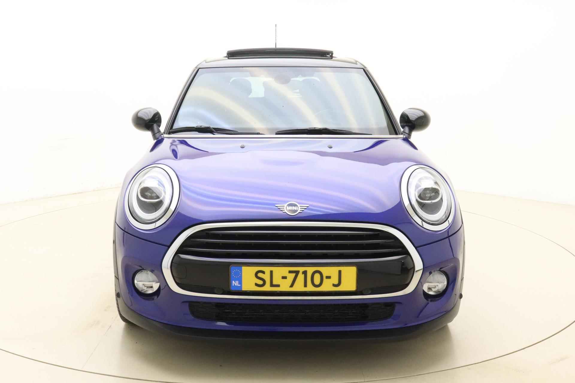 Mini Mini 1.5 Cooper Chili Automaat | Navigatie | electrisch glazen dak | Keyless | Zwart dak | Climate control | Weinig kilometers - 7/39