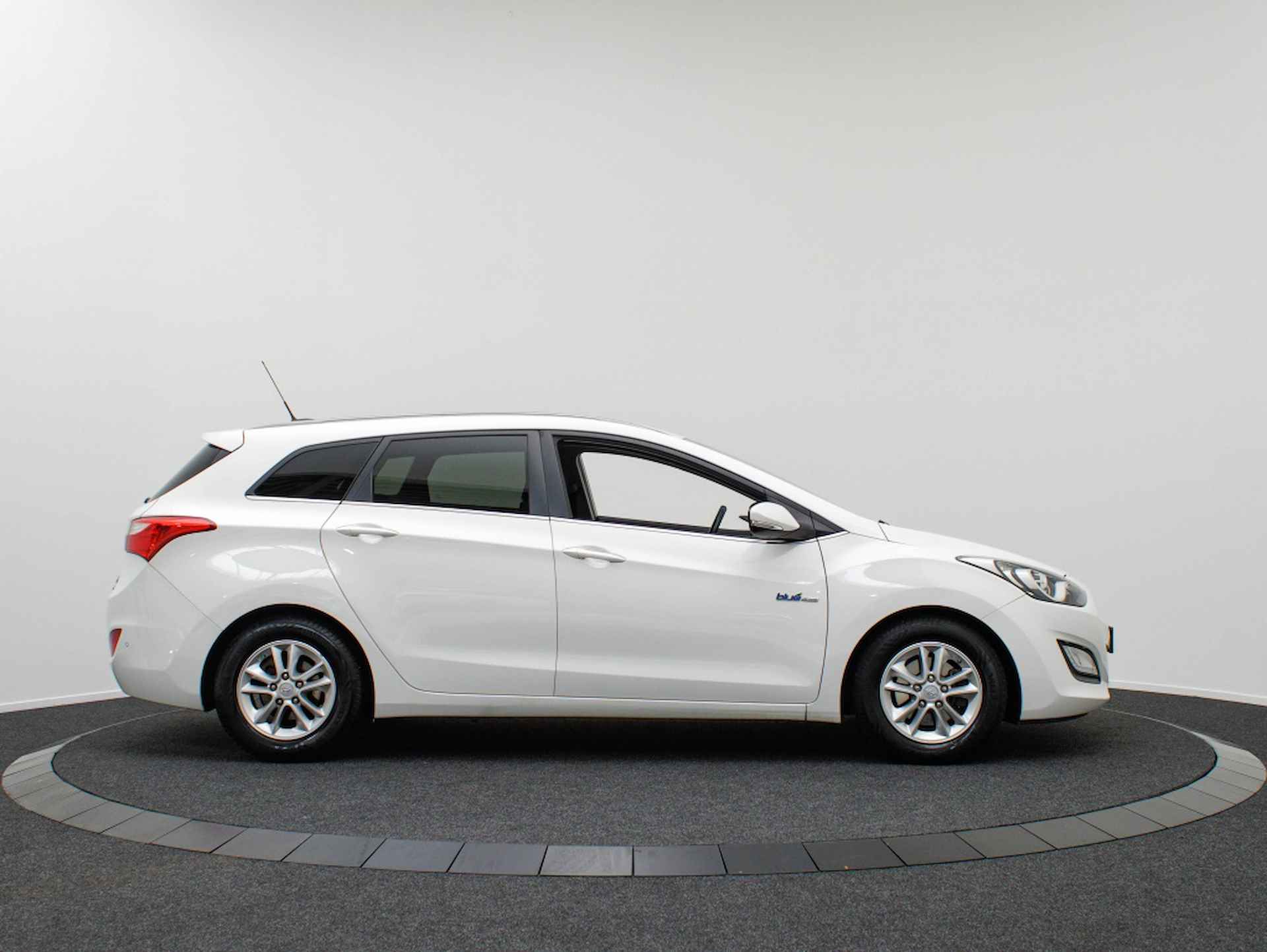 Hyundai i30 Wagon 1.6 GDI i-Motion Plus | Navigatie | Climate control - 6/38