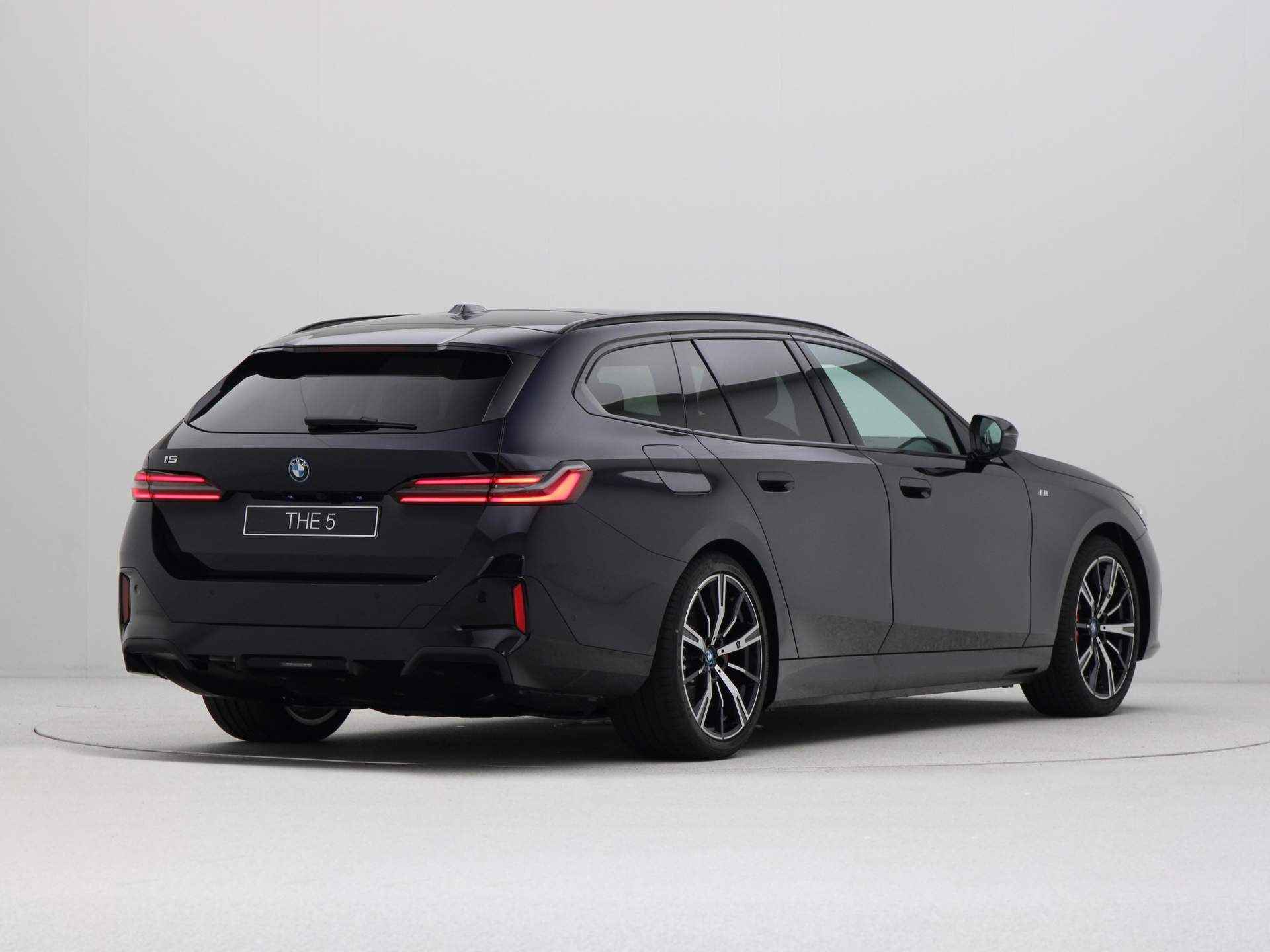 BMW i5 eDrive40 Touring M Sport Edition M Sportpakket Pro - 9/23