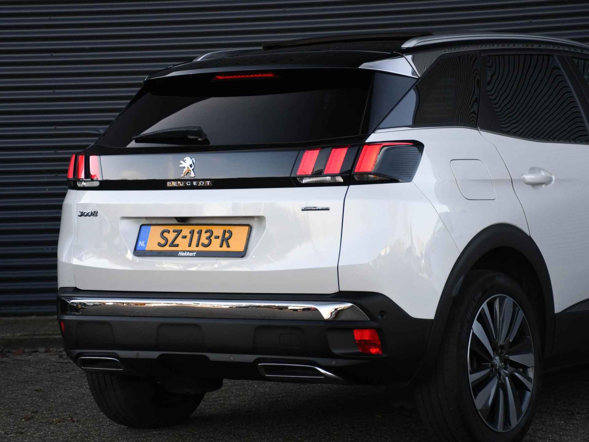 Peugeot 3008 GT Line 1.2 PureTech 130pk PANO-DAK | KEYLESS ENTRY | CRUISE | NAVI | PDC + CAMERA | DODE HOEK | LANE KEEPING SYSTEM - 5/36