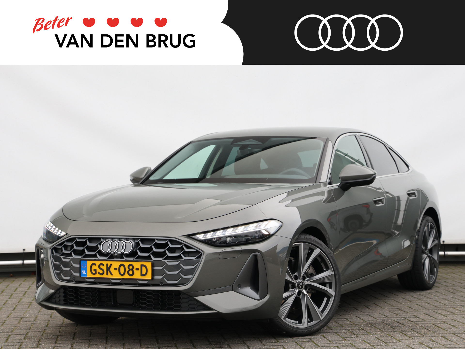 Audi A5 Limousine 2.0 TFSI First Edition | 150 pk | Lederen bekleding | Elektrisch verstelbare stoelen | Privacy glas |