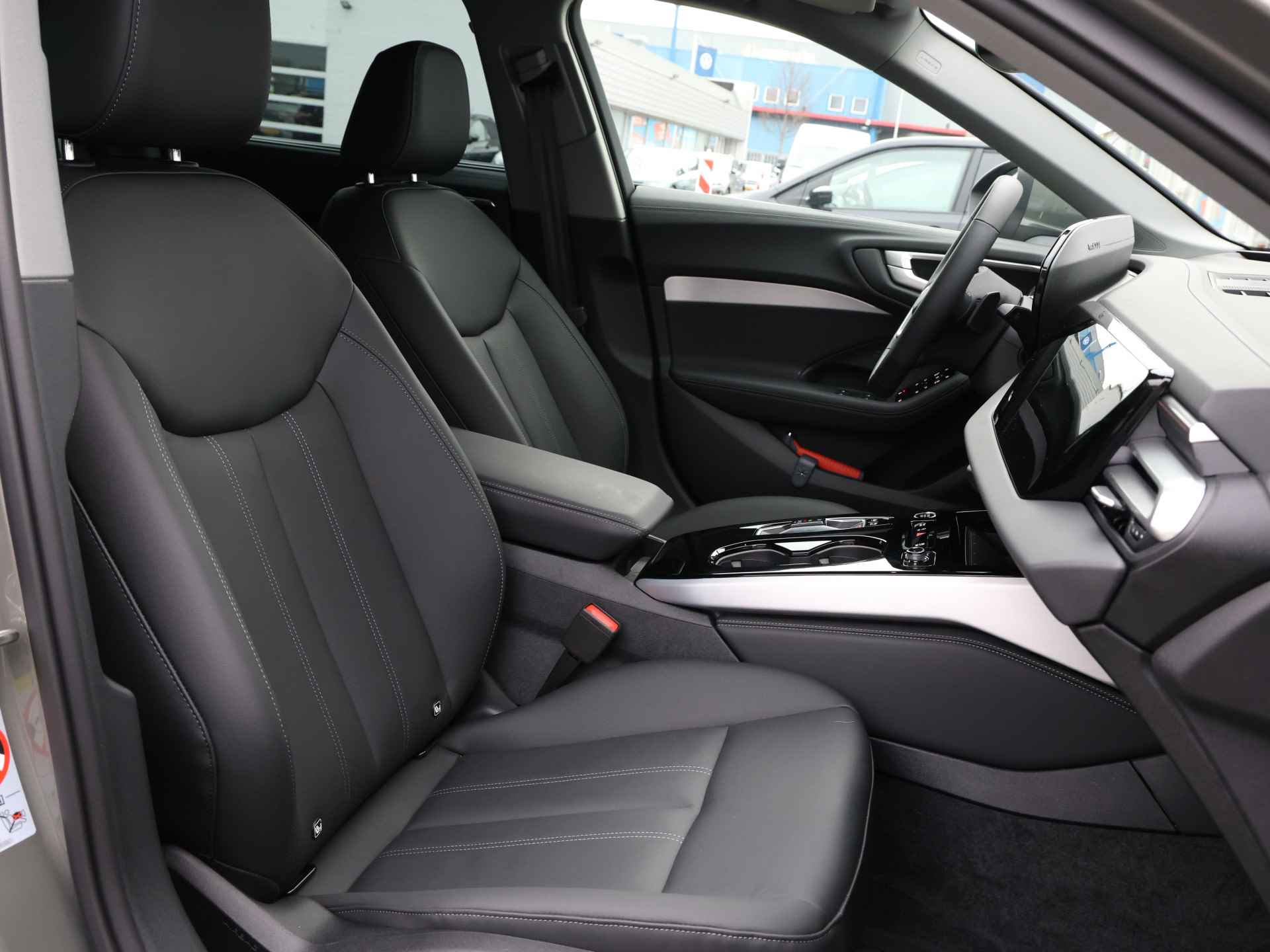 Audi A5 Limousine 2.0 TFSI First Edition | 150 pk | Lederen bekleding | Elektrisch verstelbare stoelen | Privacy glas | - 8/47