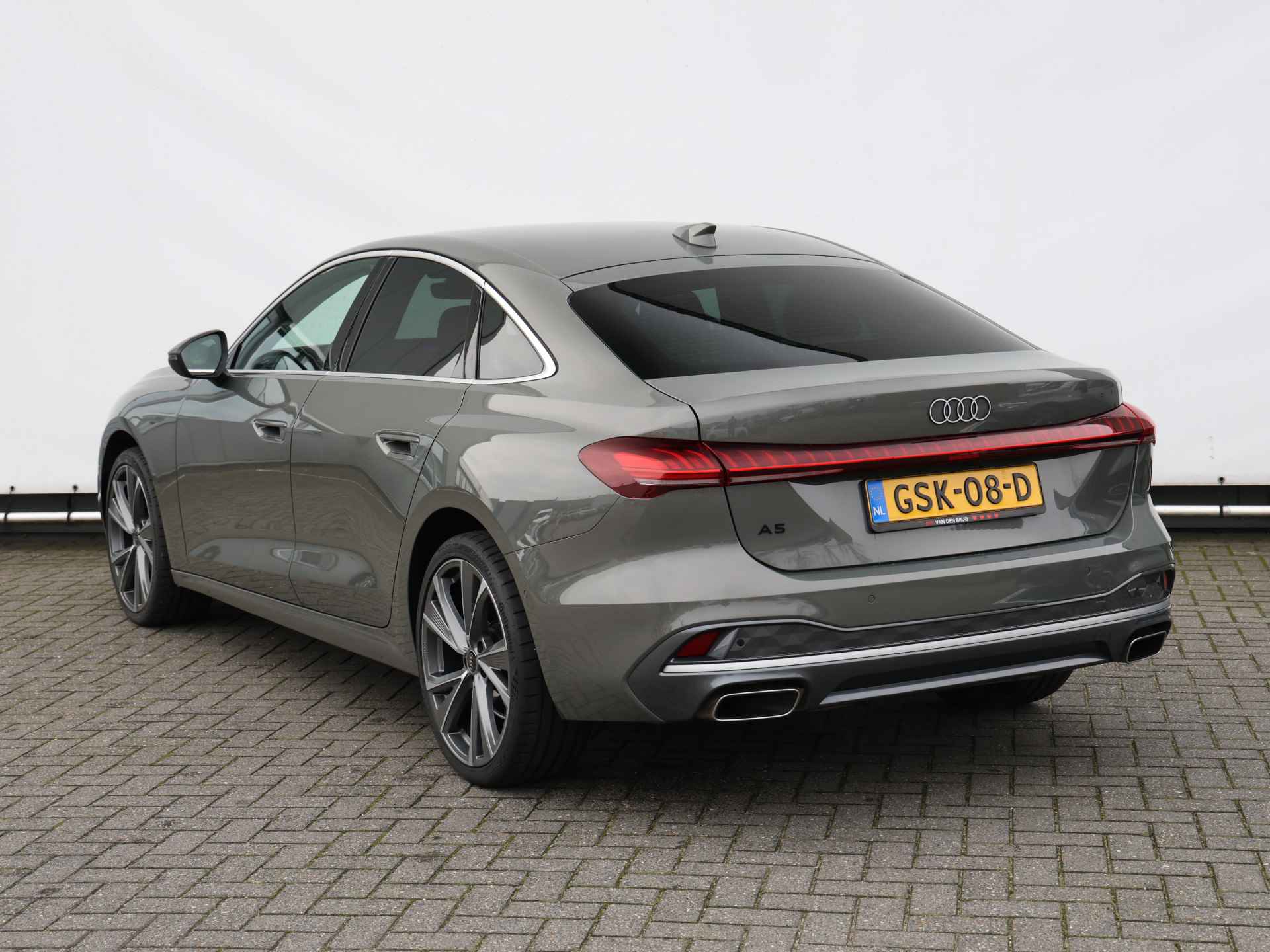 Audi A5 Limousine 2.0 TFSI First Edition | 150 pk | Lederen bekleding | Elektrisch verstelbare stoelen | Privacy glas | - 13/47