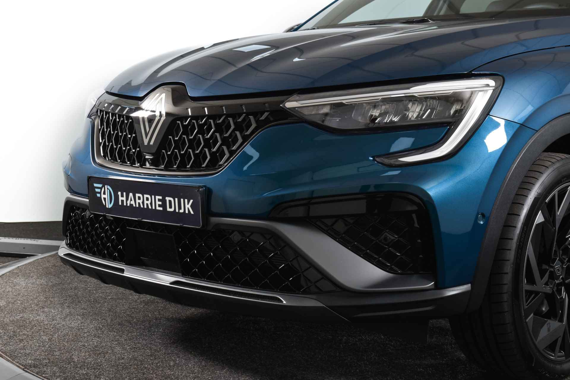 Renault Arkana 1.6 E-Tech hybrid 145 PK esprit Alpine - Automaat | Dig. Cockpit | Adapt. Cruise | Stoel- + Stuurverwarming | 360 Camera | PDC | NAV + App Connect | ECC | LM 19'' | 4916 - 39/58