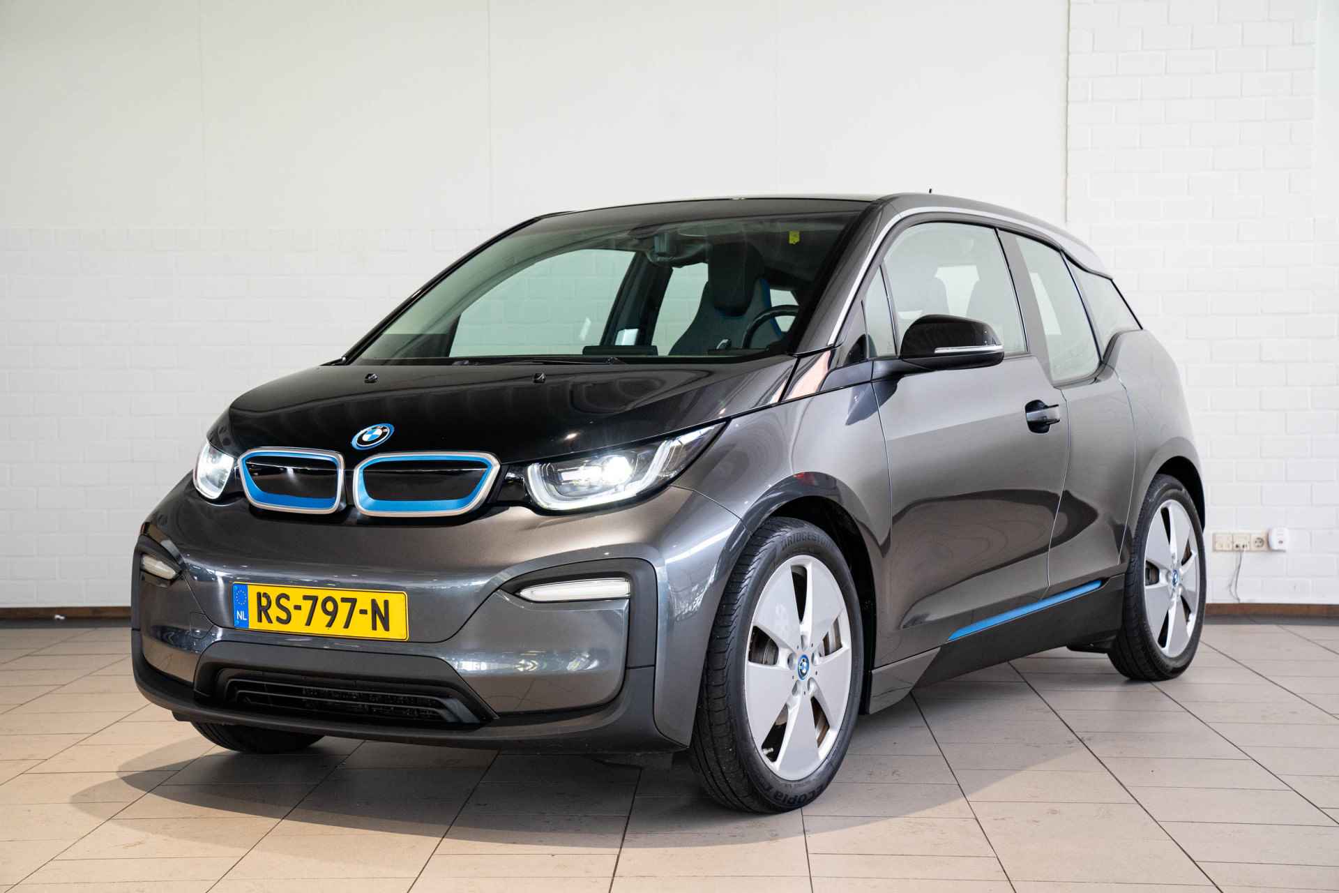 BMW i3 iPerformance 94Ah 33 kWh | Navigatie | Parkeersensoren | Lichtmetalen velgen | - 2/34