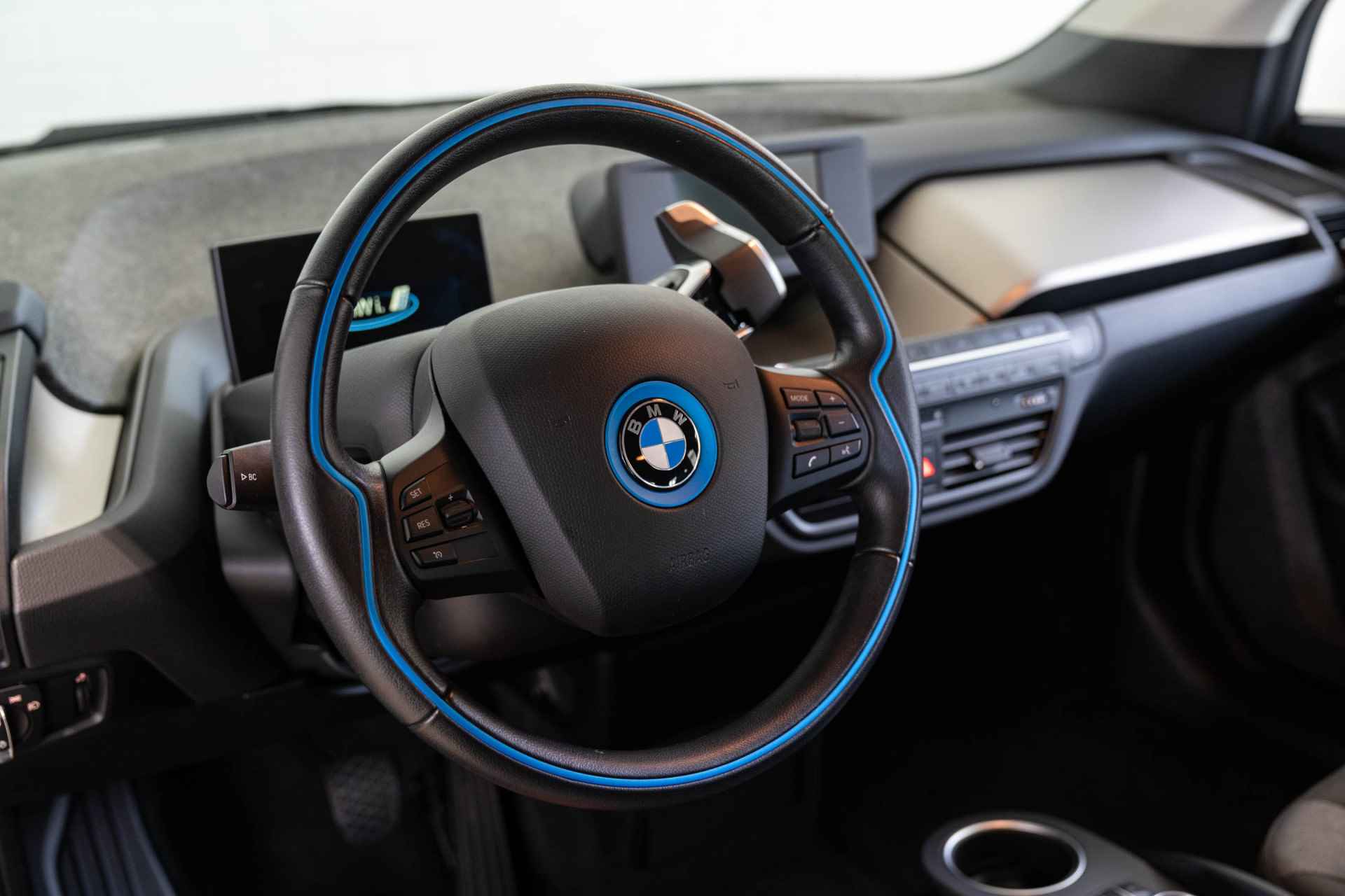 BMW i3 iPerformance 94Ah 33 kWh | Navigatie | Parkeersensoren | Lichtmetalen velgen | - 13/34