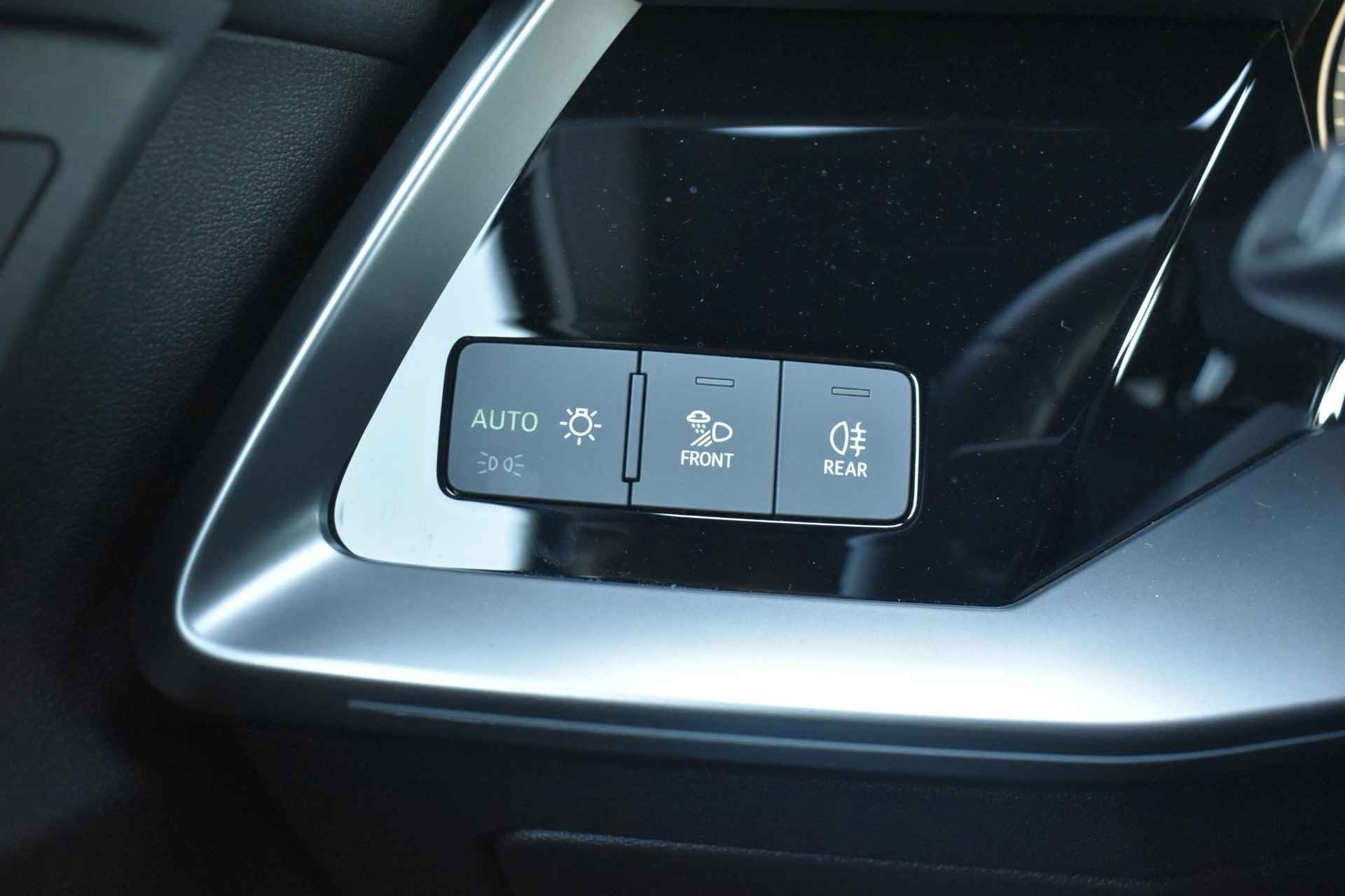 Audi A3 Limousine 30 TFSI Business edition / Bang & Olufsen / Sfeerverlichting / Carplay / Automaat - 26/46