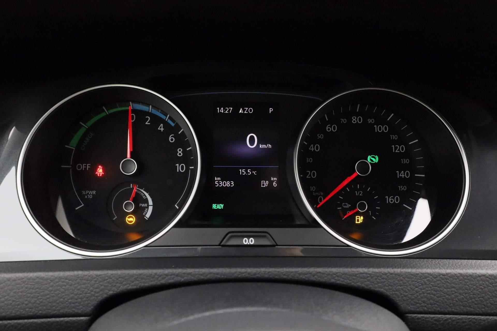 Volkswagen e-Golf 136PK | Navi | ACC | Parkeersensoren voor/achter | Clima - 4/40