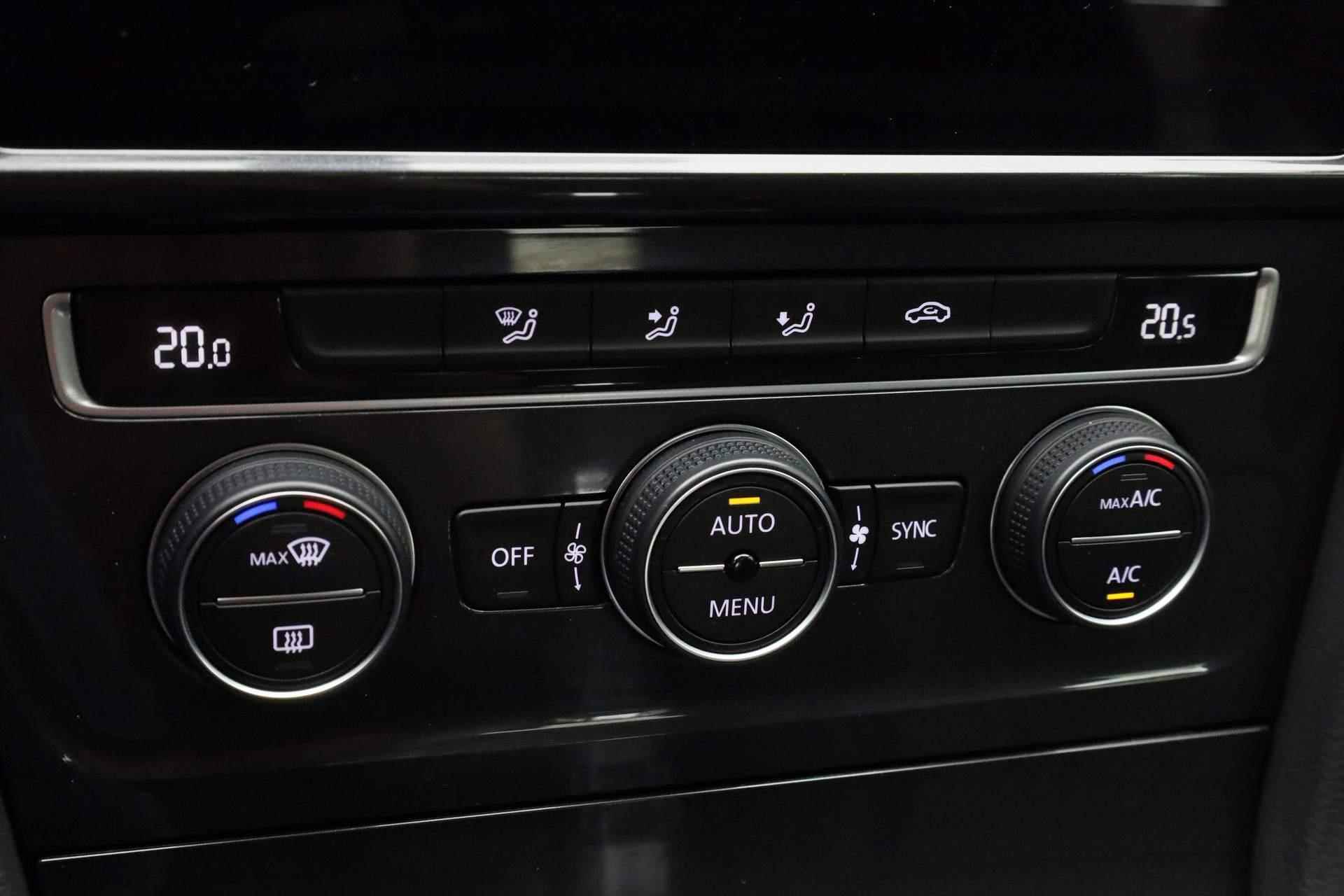 Volkswagen e-Golf 136PK | Navi | ACC | Parkeersensoren voor/achter | Clima - 11/40