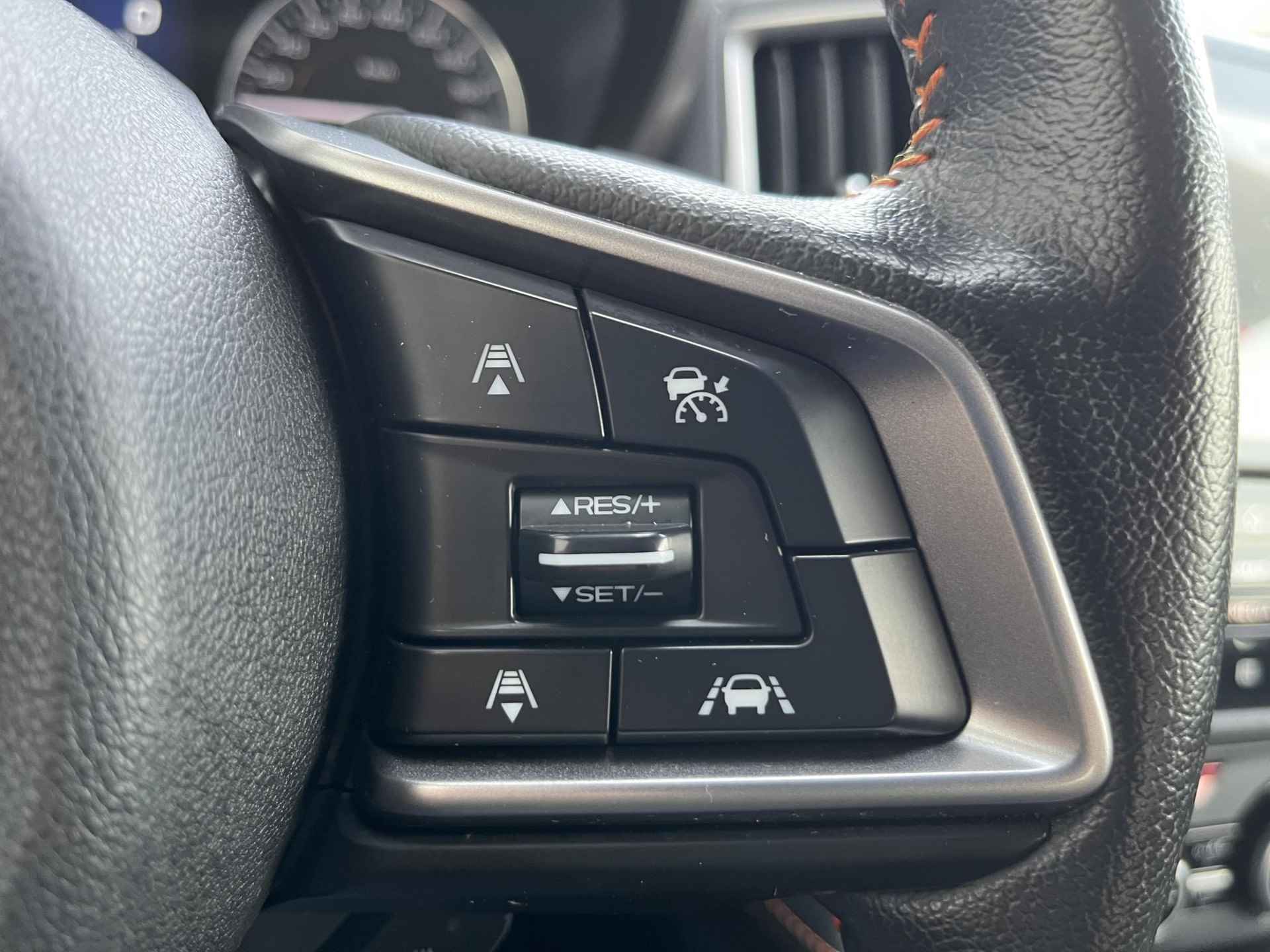 Subaru XV 2.0i Eyesight Premium CVT AWD  | Adap. cruise control | Navi | Carplay | Stuurverwarming - 12/28