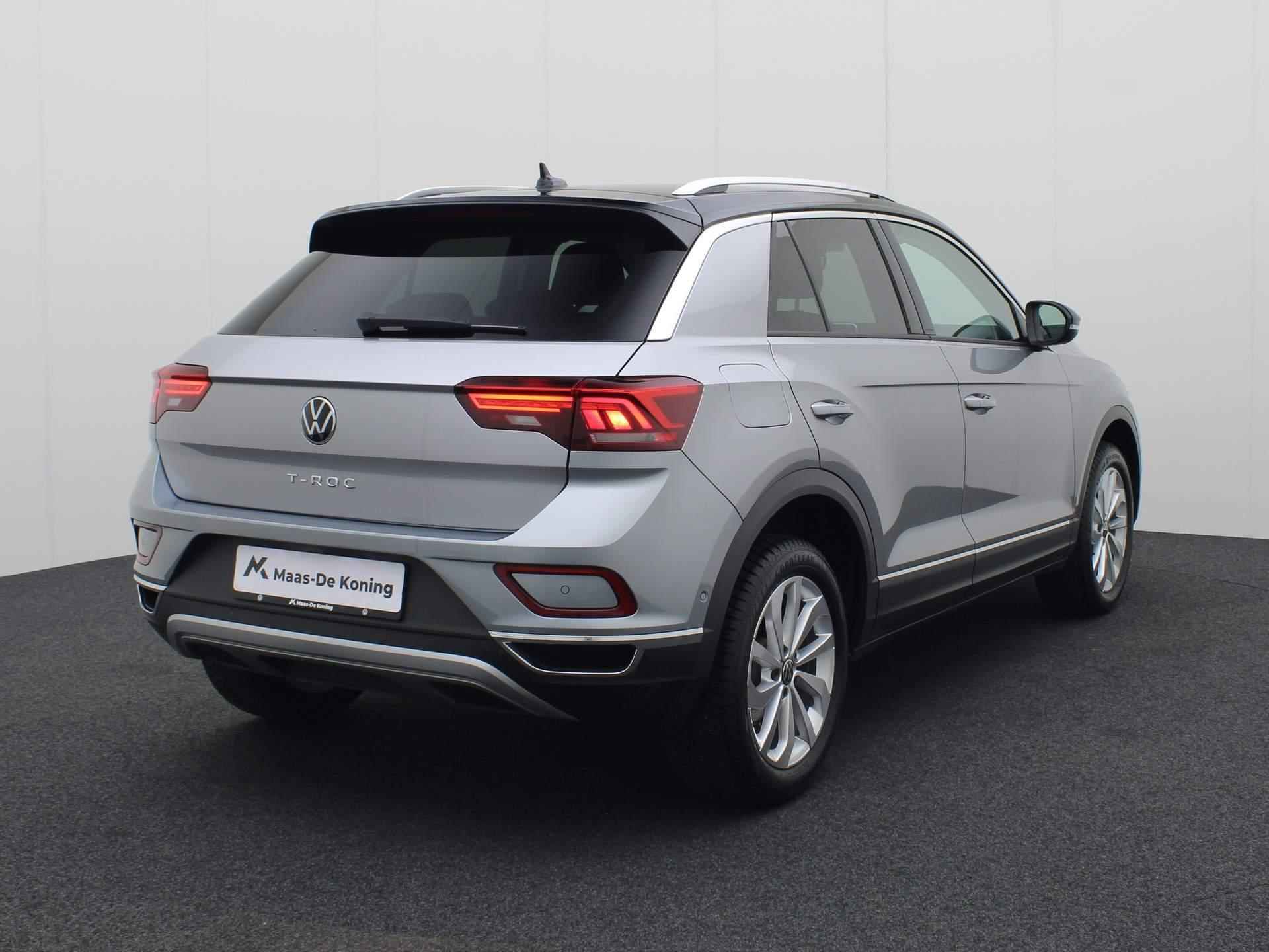 Volkswagen T-Roc 1.5TSI/150PK Style DSG · Navigatie · Parkeersensoren · Trekhaak · Garantie tot januari 2026 - 3/38