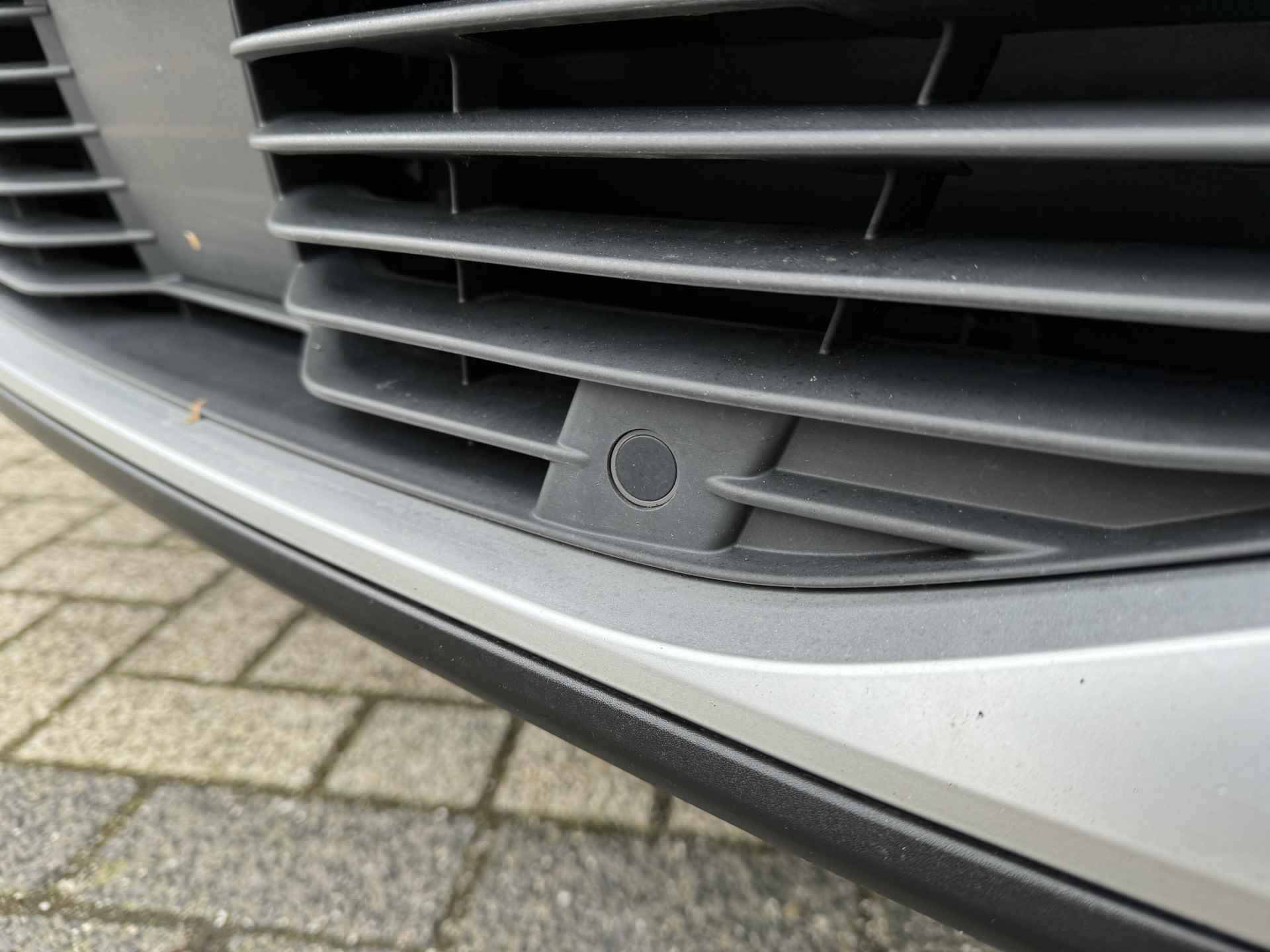 Peugeot 2008 GT 1.2 PureTech 130PK EAT8 | Camera | PDC V/A | ACC | Keyless | Stoelverwarming | Voorruitverwarming | Navi | Carplay - 6/40