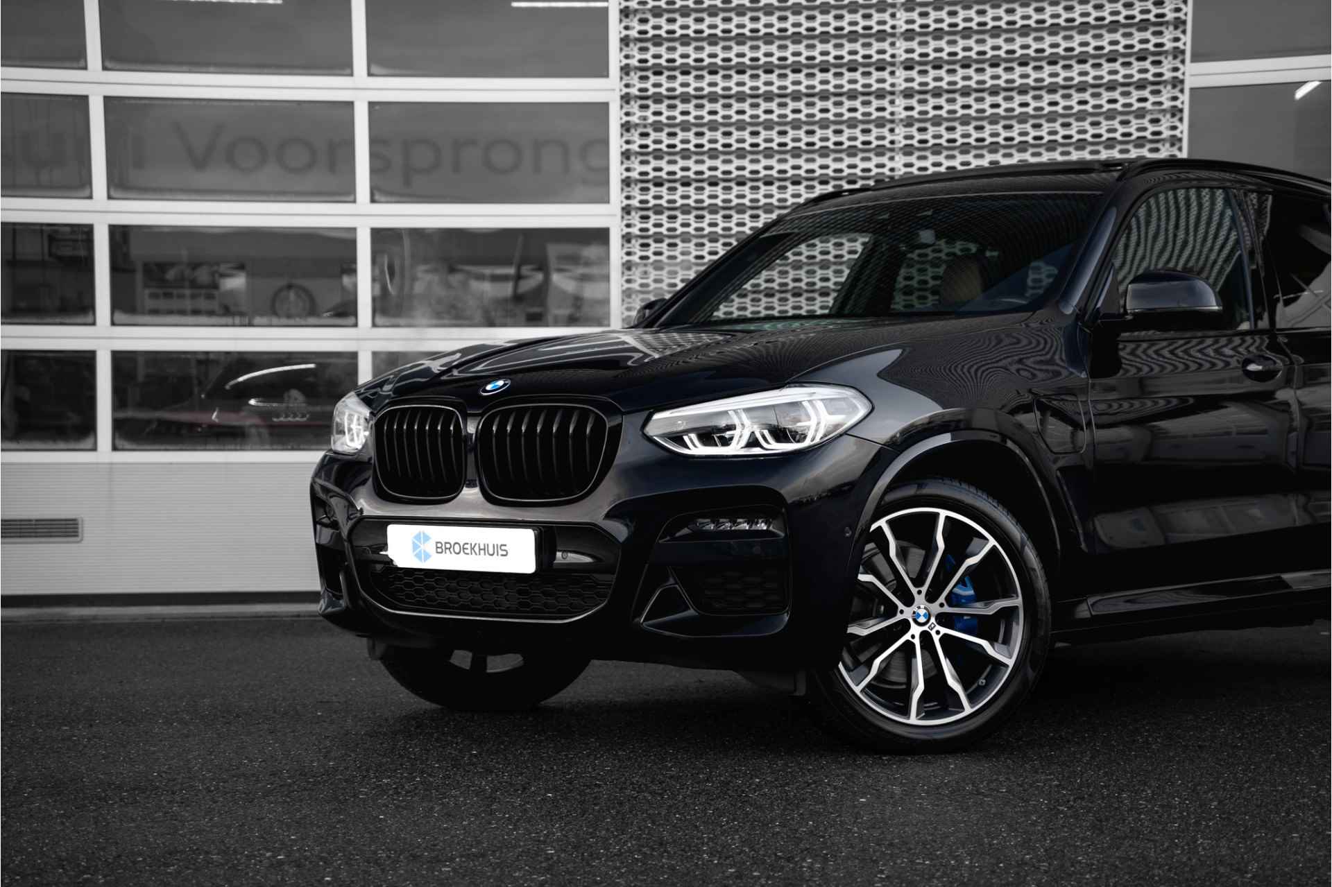 BMW X3 xDrive30e 292pk Business Edition Plus | Panoramadak | M-Sport | Lederen bekleding | 19" | Camera | - 21/38