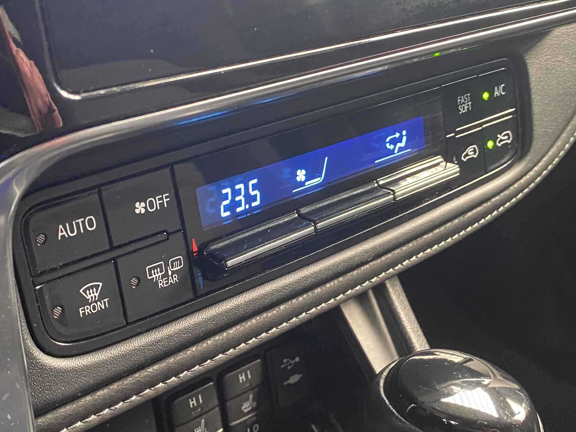Toyota Auris 1.2T Dynamic Automaat - 11/27