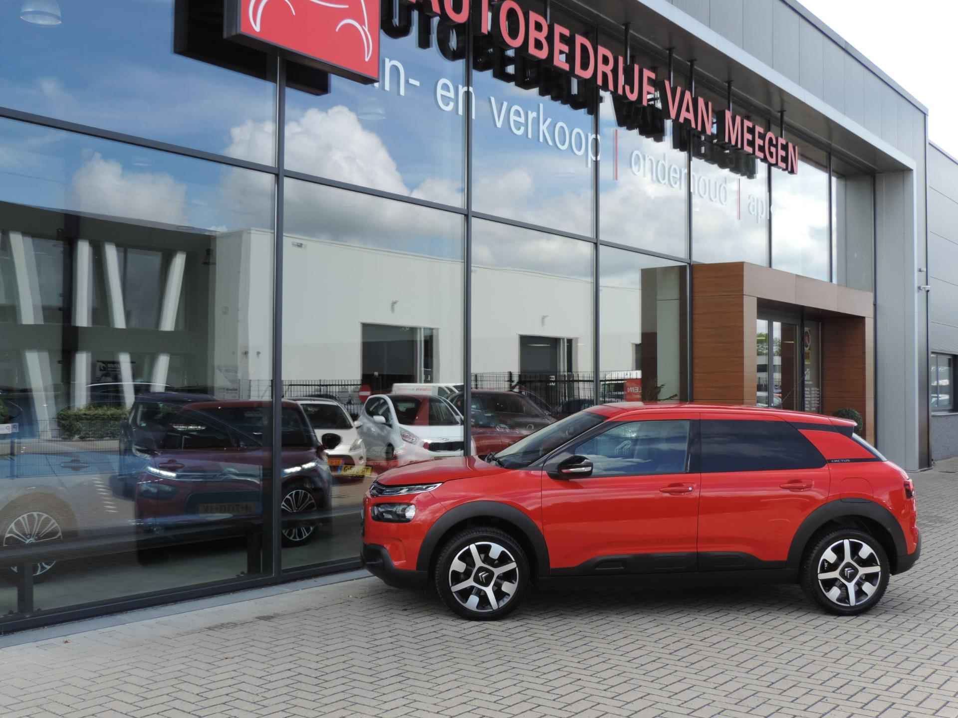 Citroen C4 Cactus 1.2-T Shine Plus AUTOMAAT 47.000km | Camera | Trekh. | DAB | 17” Allseas. | Bluetooth | Keyless | ECC | CarPlay - 2/66