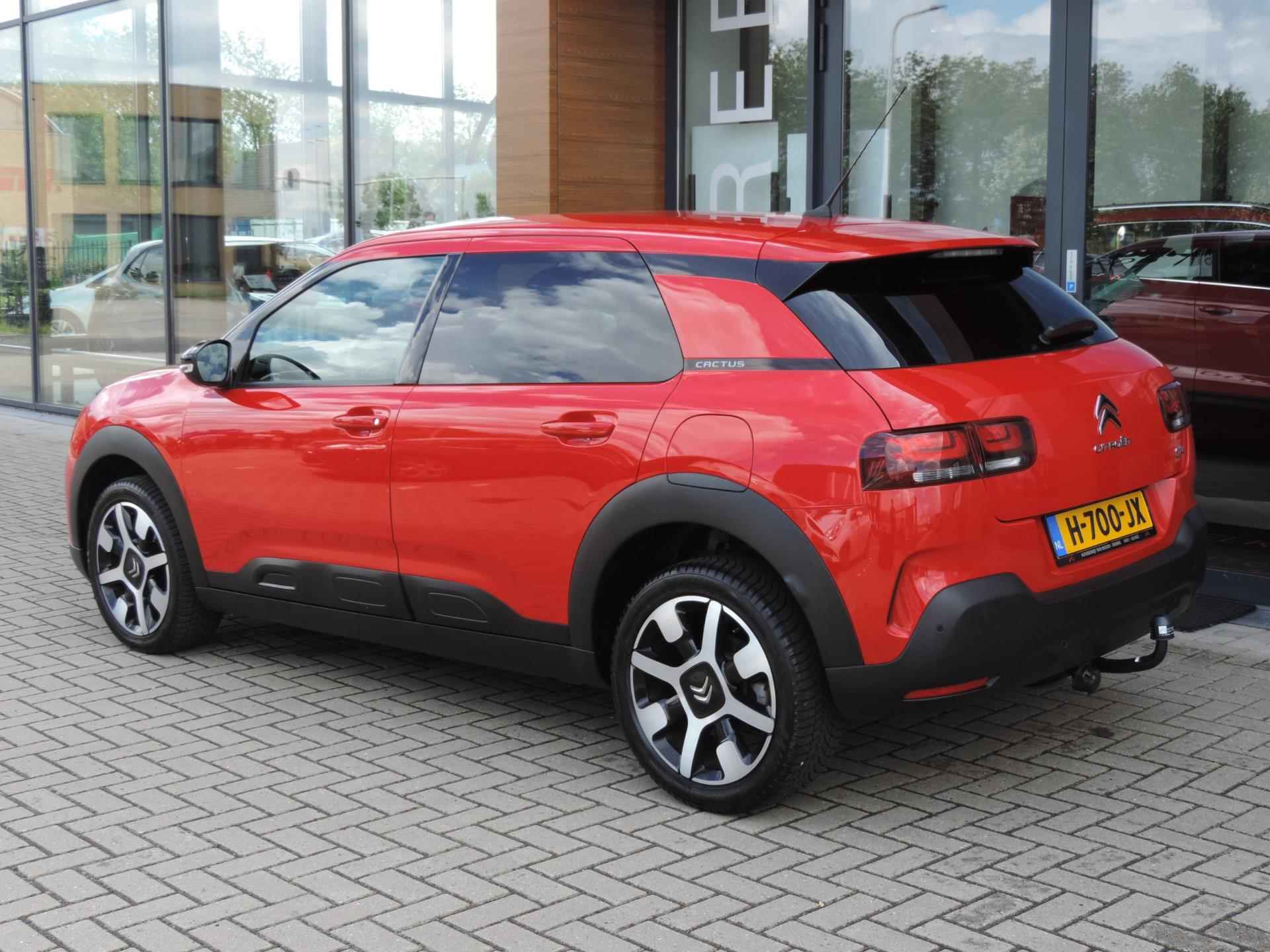 Citroen C4 Cactus 1.2-T Shine Plus AUTOMAAT 47.000km | Camera | Trekh. | DAB | 17” Allseas. | Bluetooth | Keyless | ECC | CarPlay - 3/66