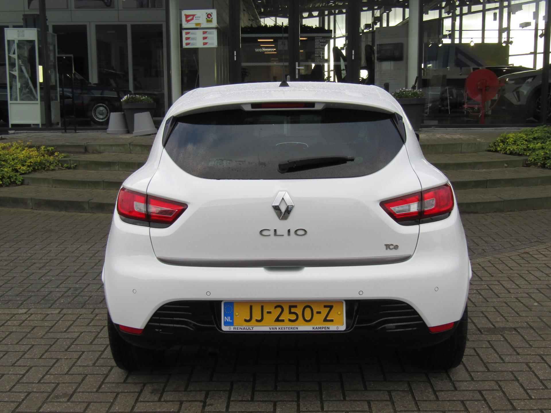 RENAULT Clio TCe 90pk Night & Day / Navigatie / Cruise-Control / Lmv - 6/27