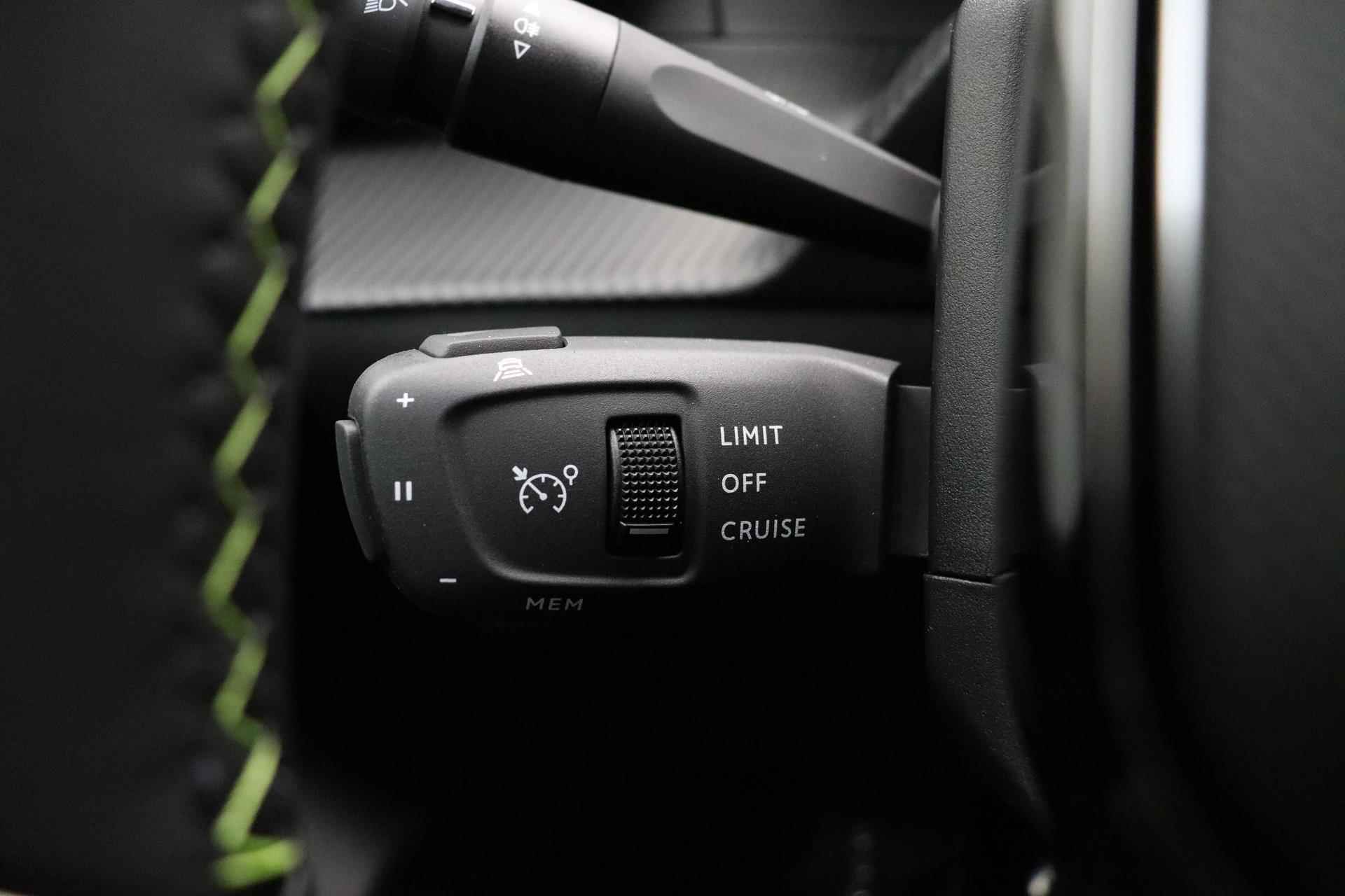 Peugeot e-208 EV GT Pack 50 kWh 130 pk 100% elektrisch automaat | 3D Cockpit | Climate control | Cruise control | LED verlichting | Bluetooth | Keyless start - 25/33