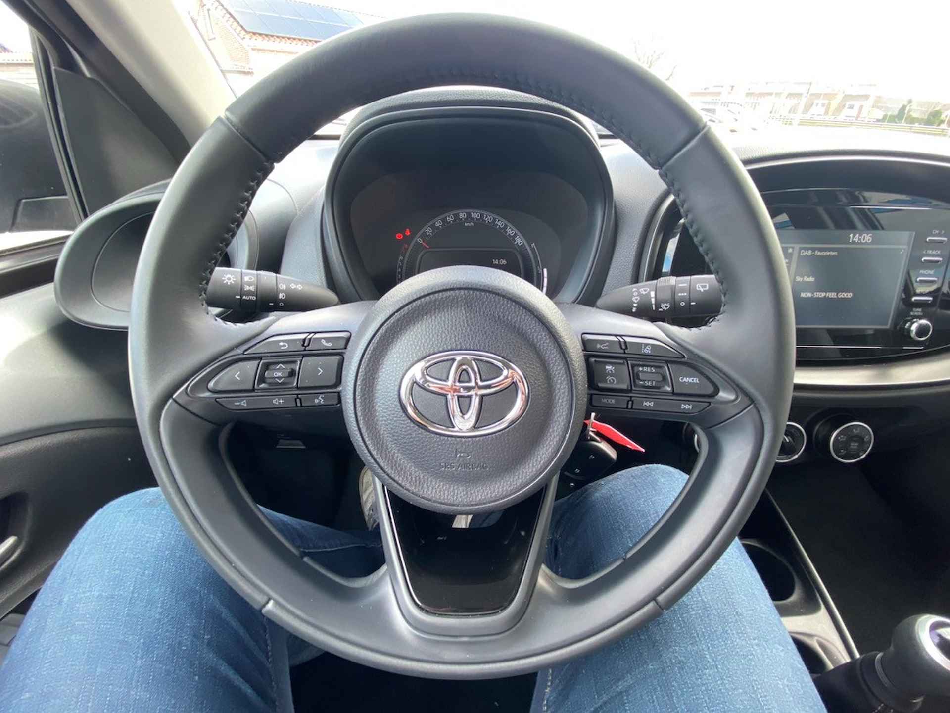 Toyota Aygo X 1.0 VVT-i MT play op All Season - 22/30