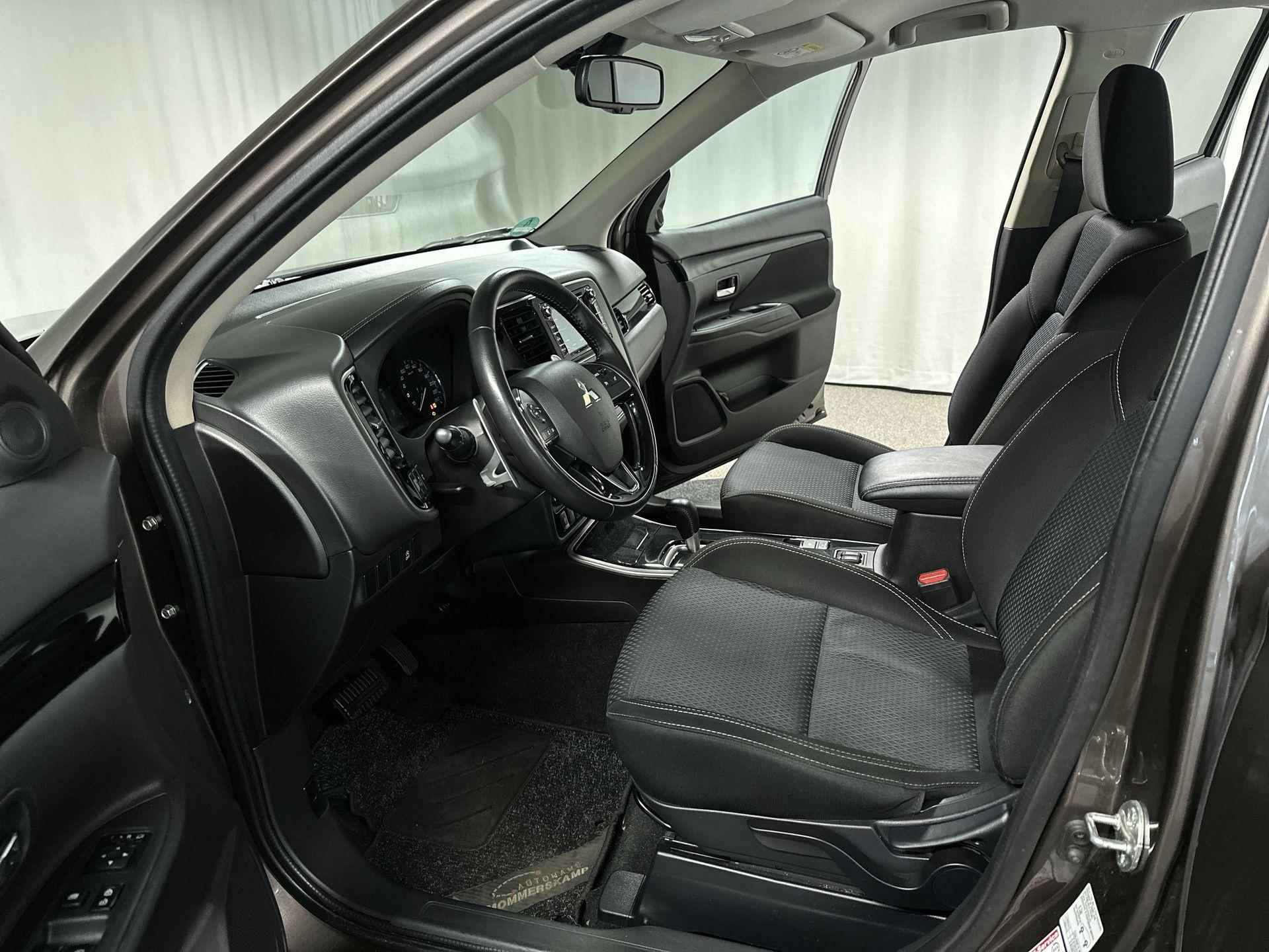 Mitsubishi Outlander 2.0 Connect Pro Navigatie Automaat - 4/40