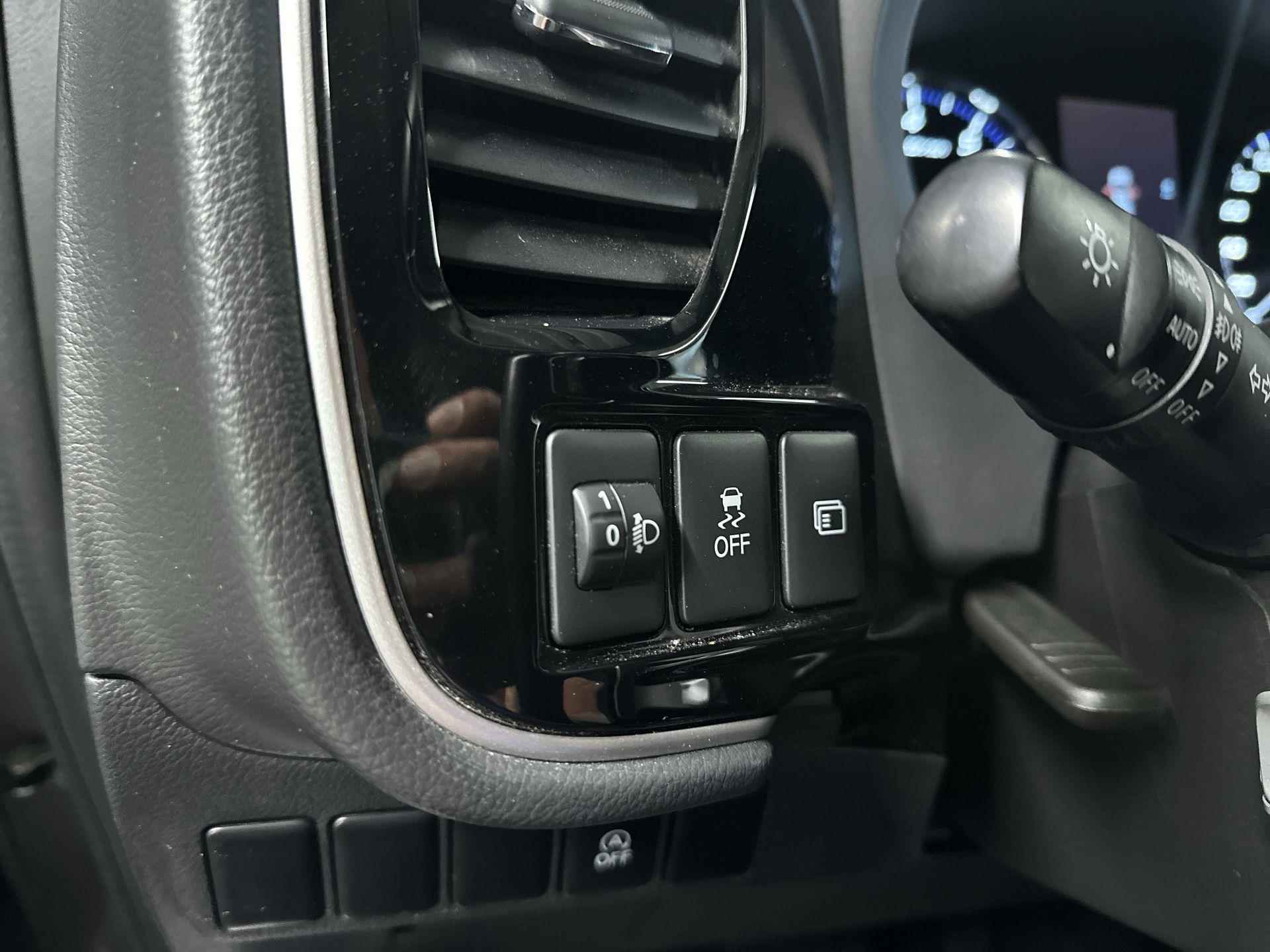 Mitsubishi Outlander 2.0 Connect Pro Navigatie Automaat - 28/40