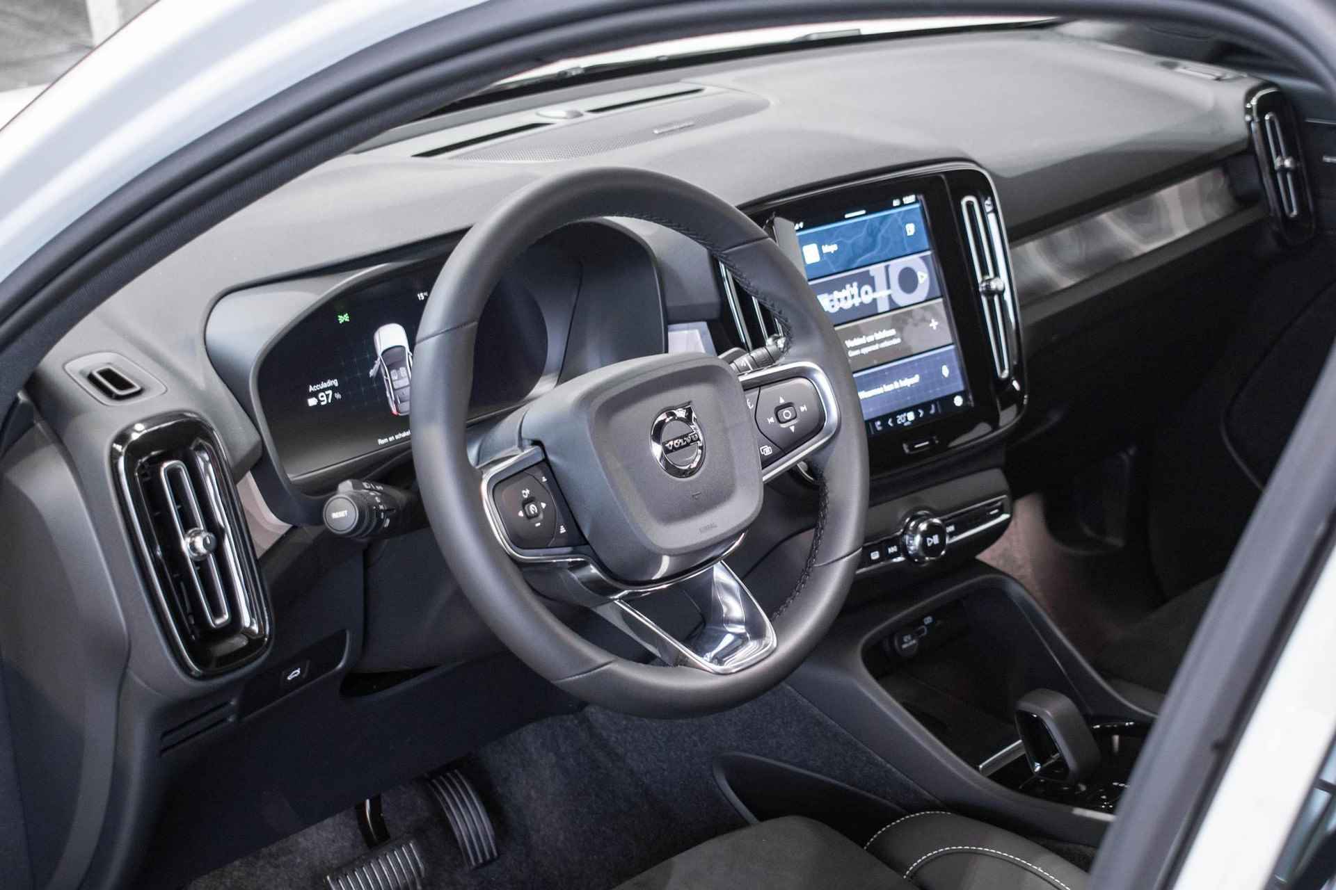 Volvo C40 Single Motor Extended Range Ultimate | Panoramadak | Premium Audio | Warmtepomp | Interieurvoorverwarming | 20"Lichtmetalen Velgen | Adaptieve Cruise Control | Elektrisch bedienbare voorstoelen - 3/34