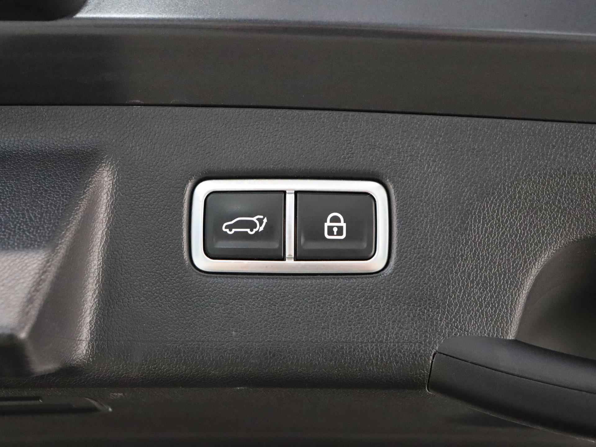 Kia Sorento 1.6 T-GDI Plug-in Hybrid 4WD DynamicPlusLine 7p. | Demo | Lederen Bekleding | Premium Audio (Bose) | Adaptieve Cruise Control | Elektrische Stoelverstelling - 44/49
