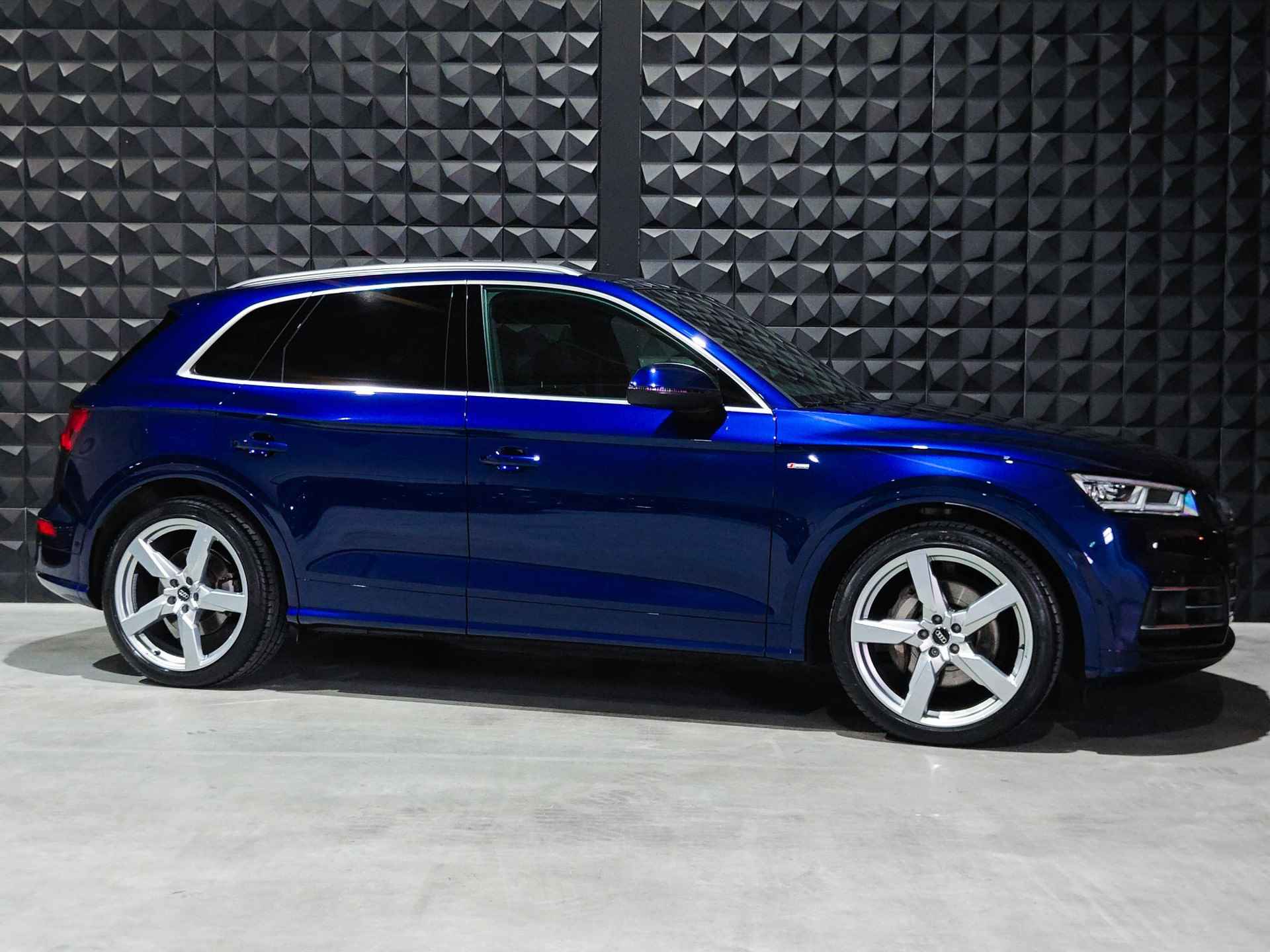 Audi Q5 55 TFSI e quattro | Pano | Luchtvering | HUD | 21" | Topview | Side | Massage | Memory | - 2/53