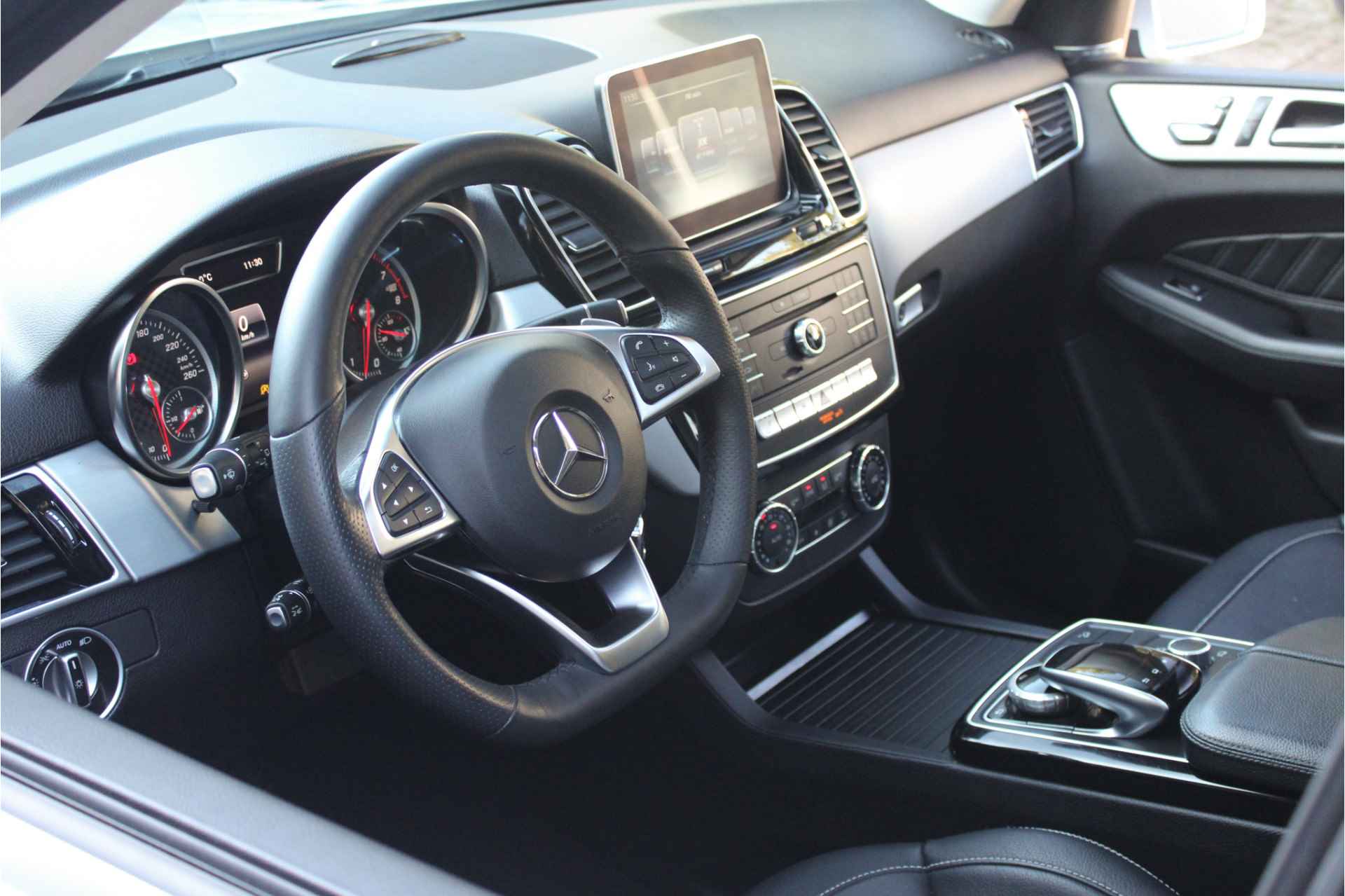 Mercedes-Benz GLE 400 4MATIC AMG Edition | VAN €41950,- voor €39456,-  Pano | H/K | 360 - 2/34