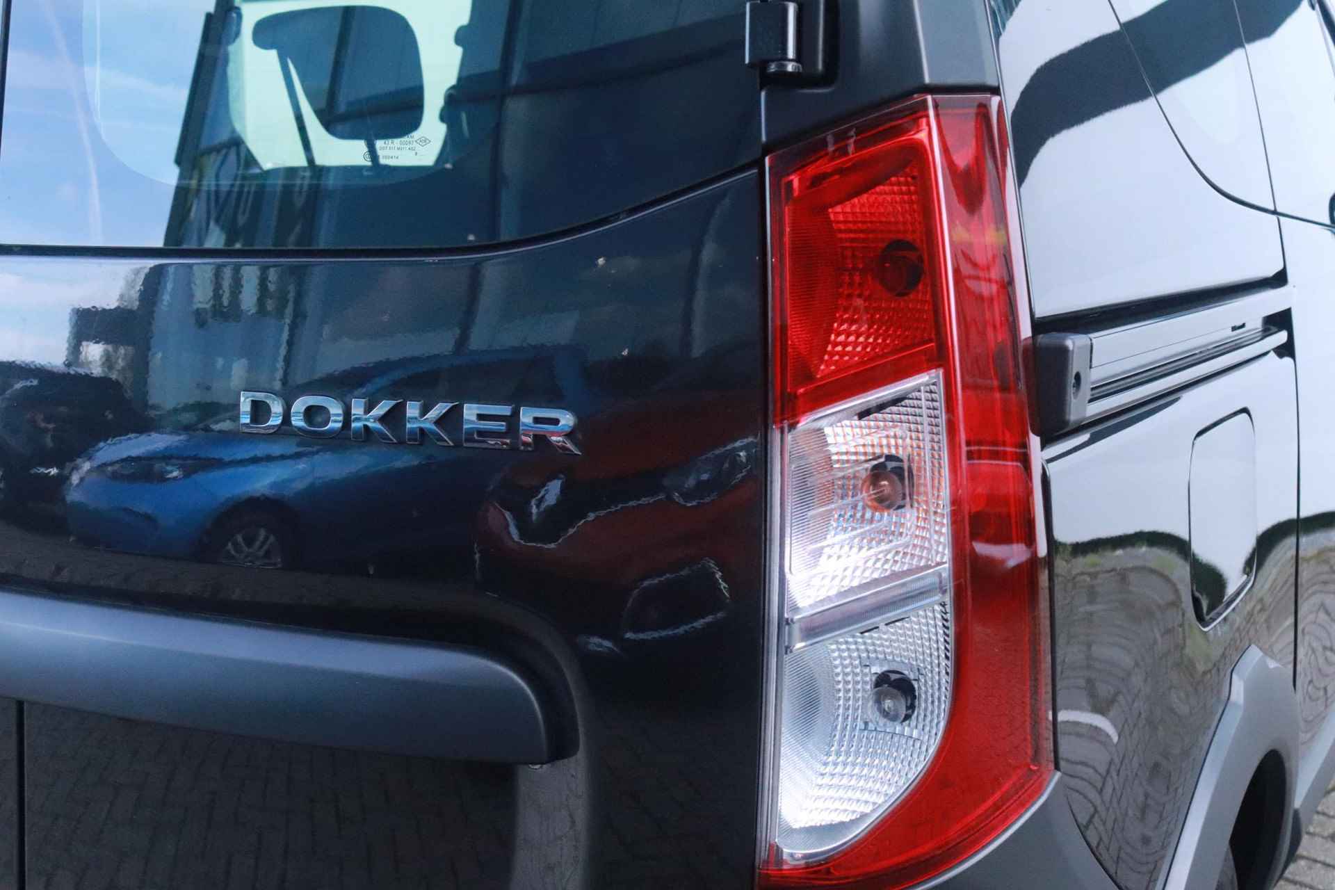 Dacia Dokker 1.6 SCe Bi-Fuel Stepway | Trekhaak | A. Camera | Navi | Cruise | Airco | Z+W Banden | Erg Ruim | Geen Import! - 21/43