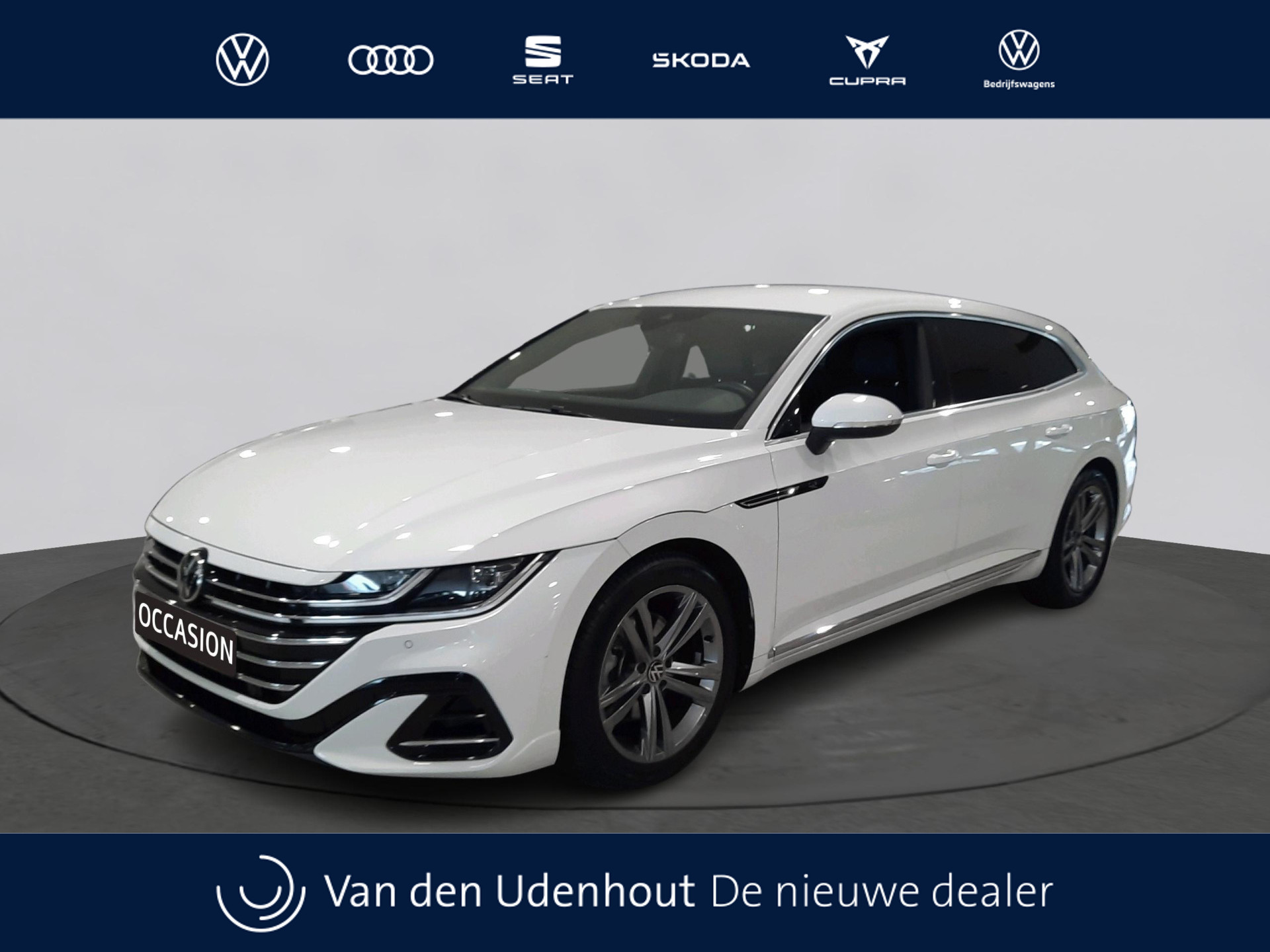 Volkswagen Arteon Shooting Brake 2.0 TSI 190pk DSG Automaat R-Line Business+ | Navi | PDC | Clima | Digital cockpit | Leer/alcantara verwarmd | El.achterklep