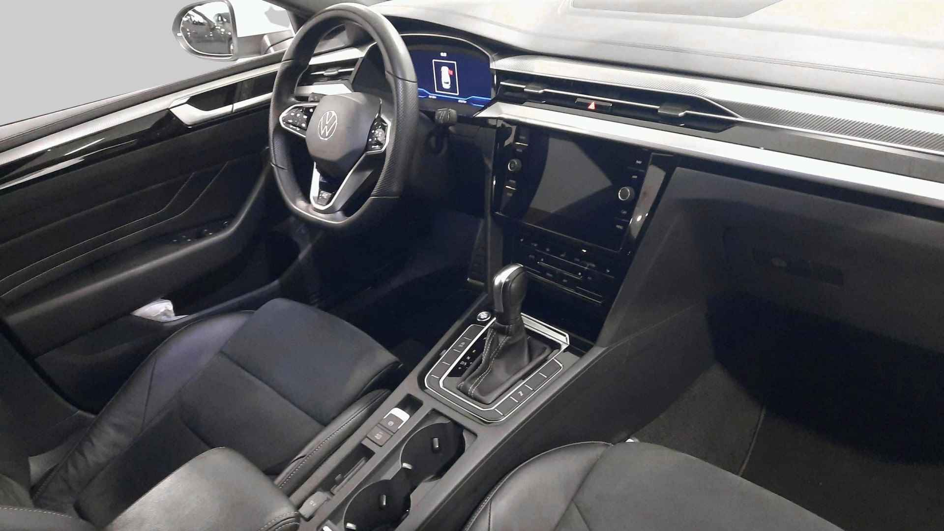 Volkswagen Arteon Shooting Brake 2.0 TSI 190pk DSG Automaat R-Line Business+ | Navi | PDC | Clima | Digital cockpit | Leer/alcantara verwarmd | El.achterklep - 12/25