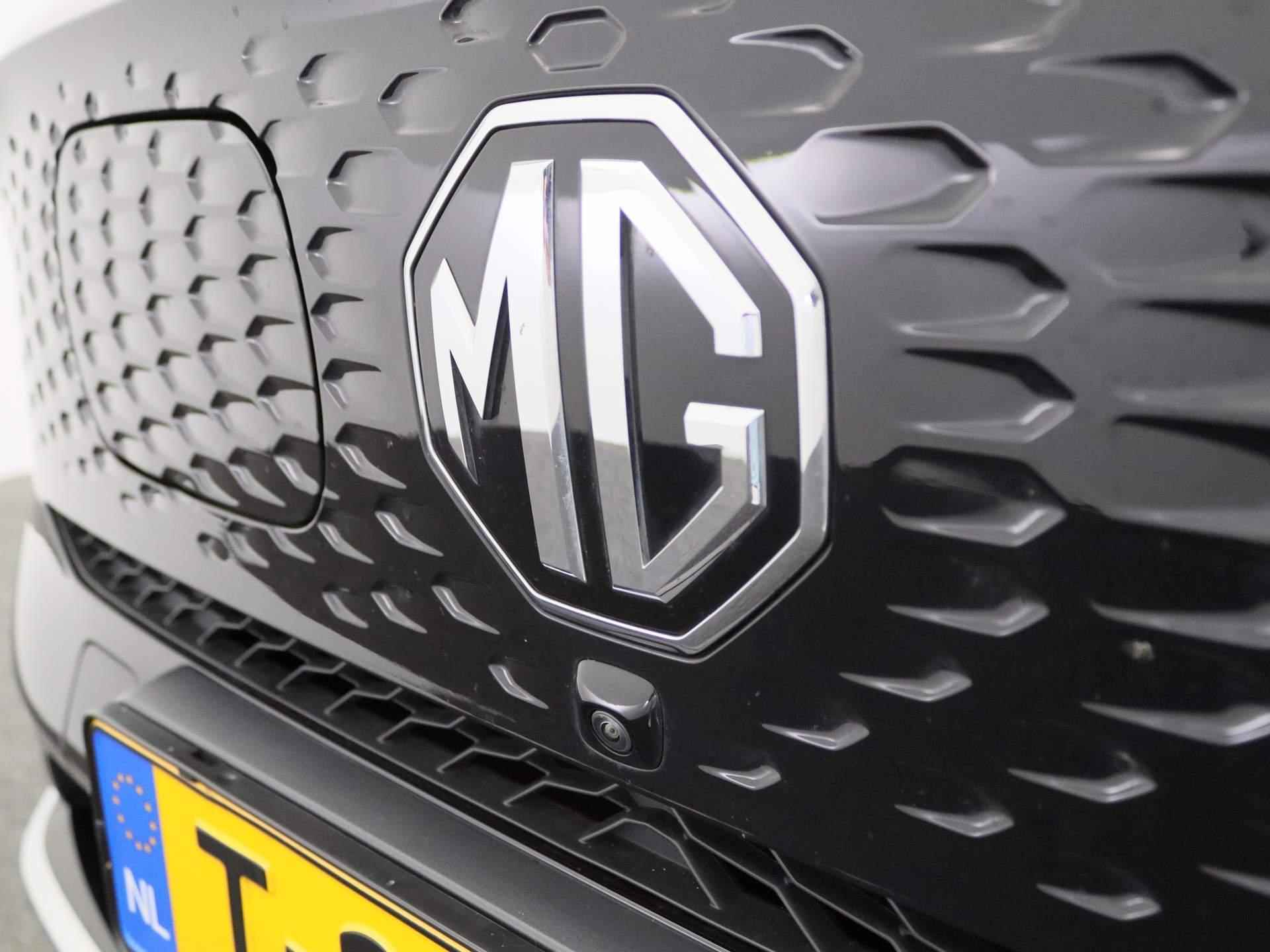 MG ZS EV Standard Range Luxury 50 kWh | Climate-Control | Navigatie | Leder Interieur | Schuifdak | - 41/43