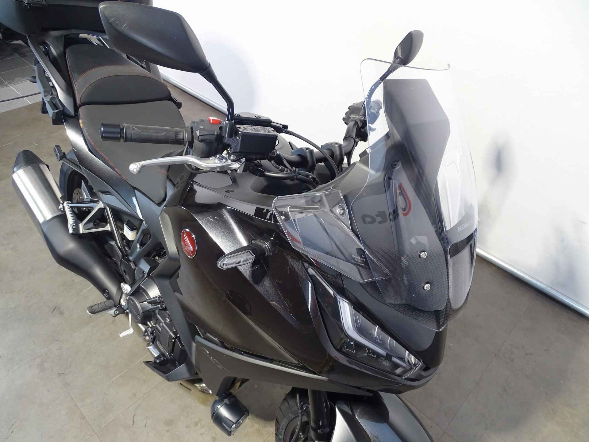 Honda NT 1100 DCT - 2/9