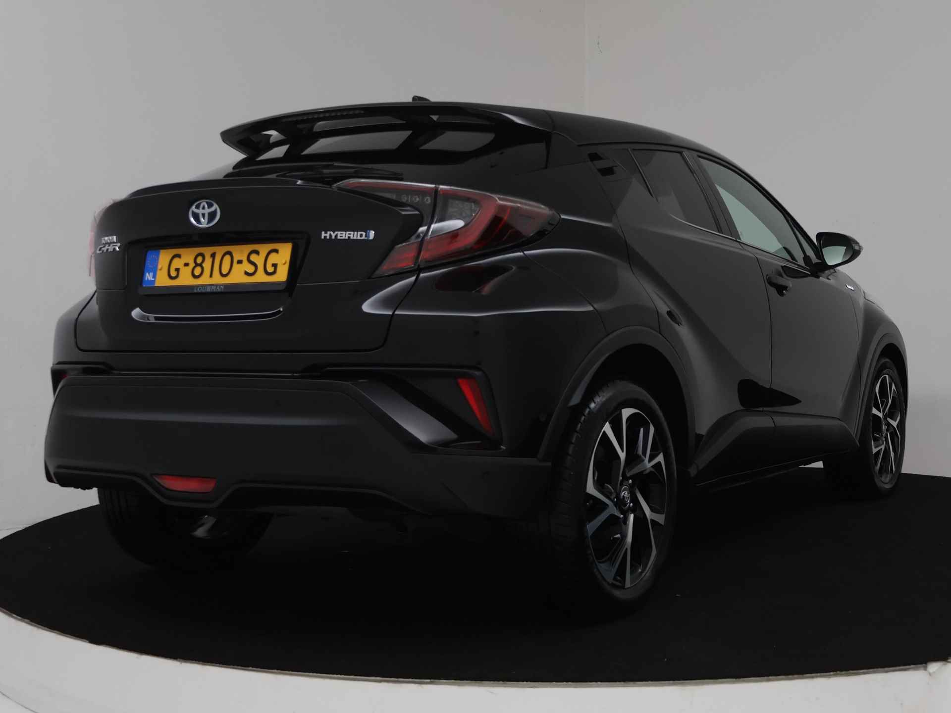 Toyota C-HR 1.8 Hybrid Style | Navigatie | Stoel en stuurwiel verwarmd | LM velgen | Climate Control | Cruise Control Adaptief | - 3/43