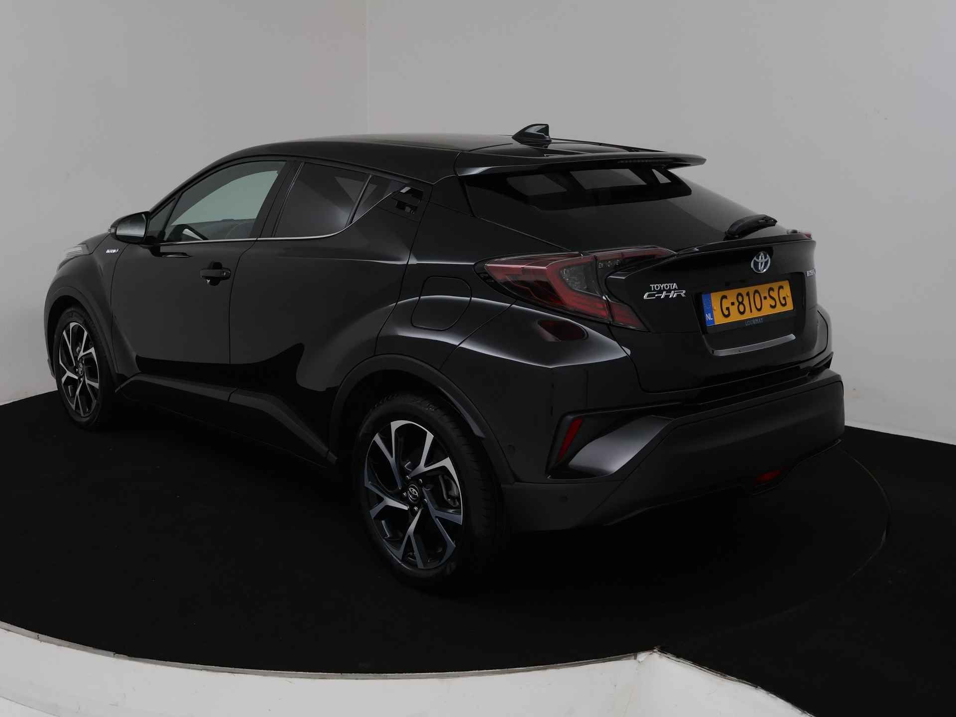 Toyota C-HR 1.8 Hybrid Style | Navigatie | Stoel en stuurwiel verwarmd | LM velgen | Climate Control | Cruise Control Adaptief | - 17/43