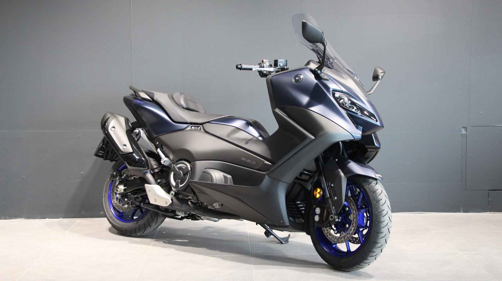 Yamaha T-MAX 560 - 2/14